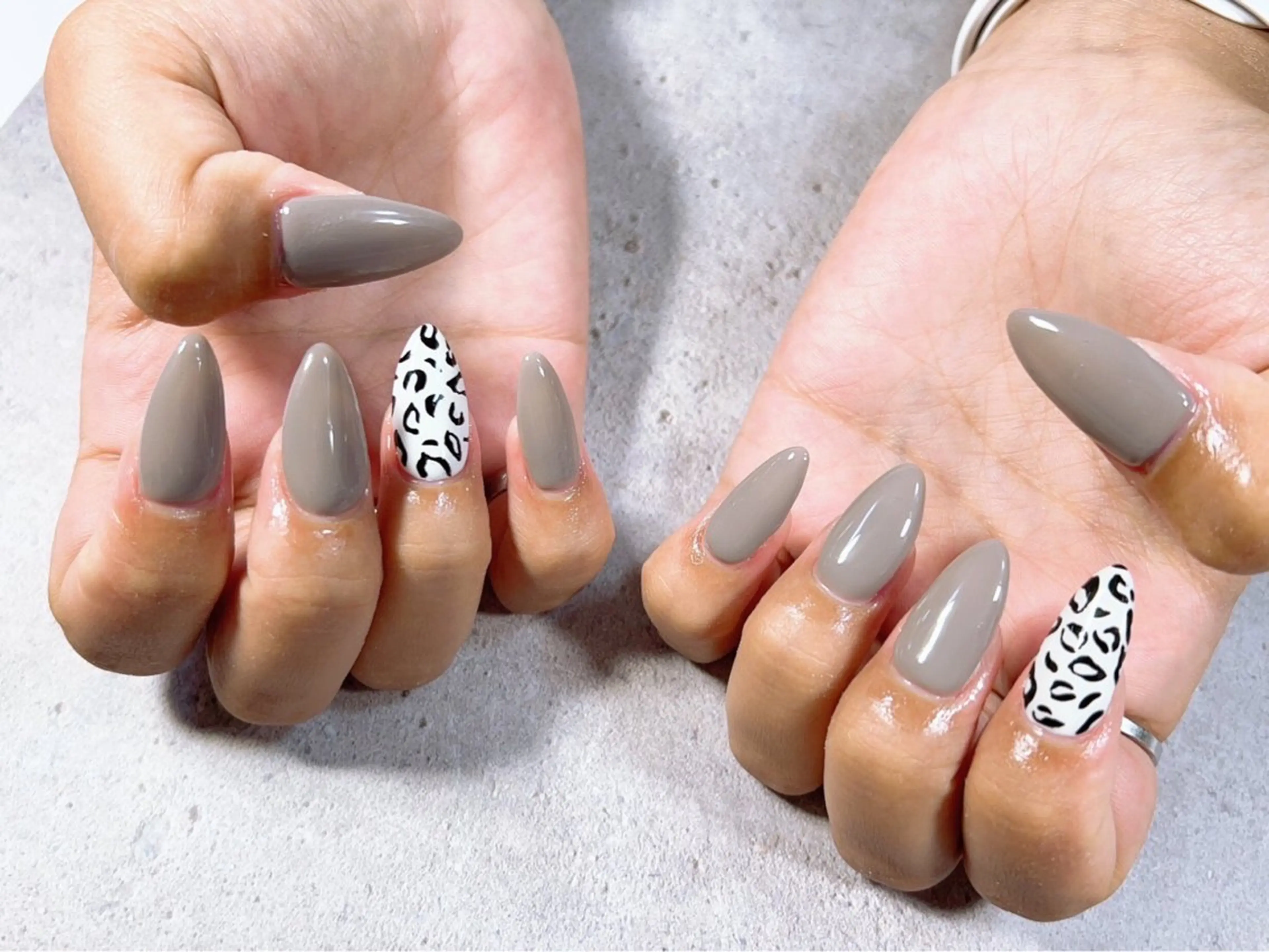 ⭐️長さ出し格安地域No.1⭐️【オフあり】長さ出し＋シンプルコース💅の写真