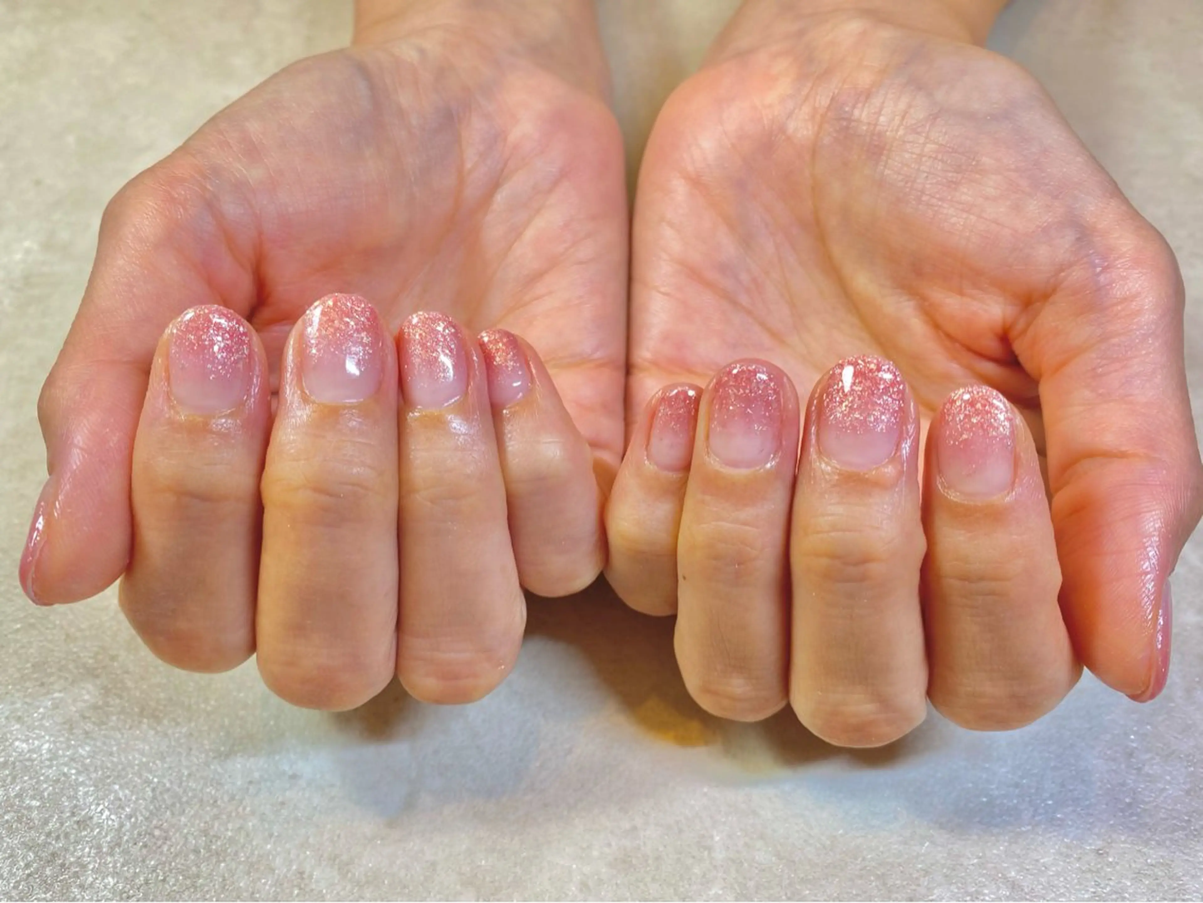 ネイル ラメ(グリッター) ラメグラデーション ハンドネイル Nail R 🌸Noriのネイルデザイン