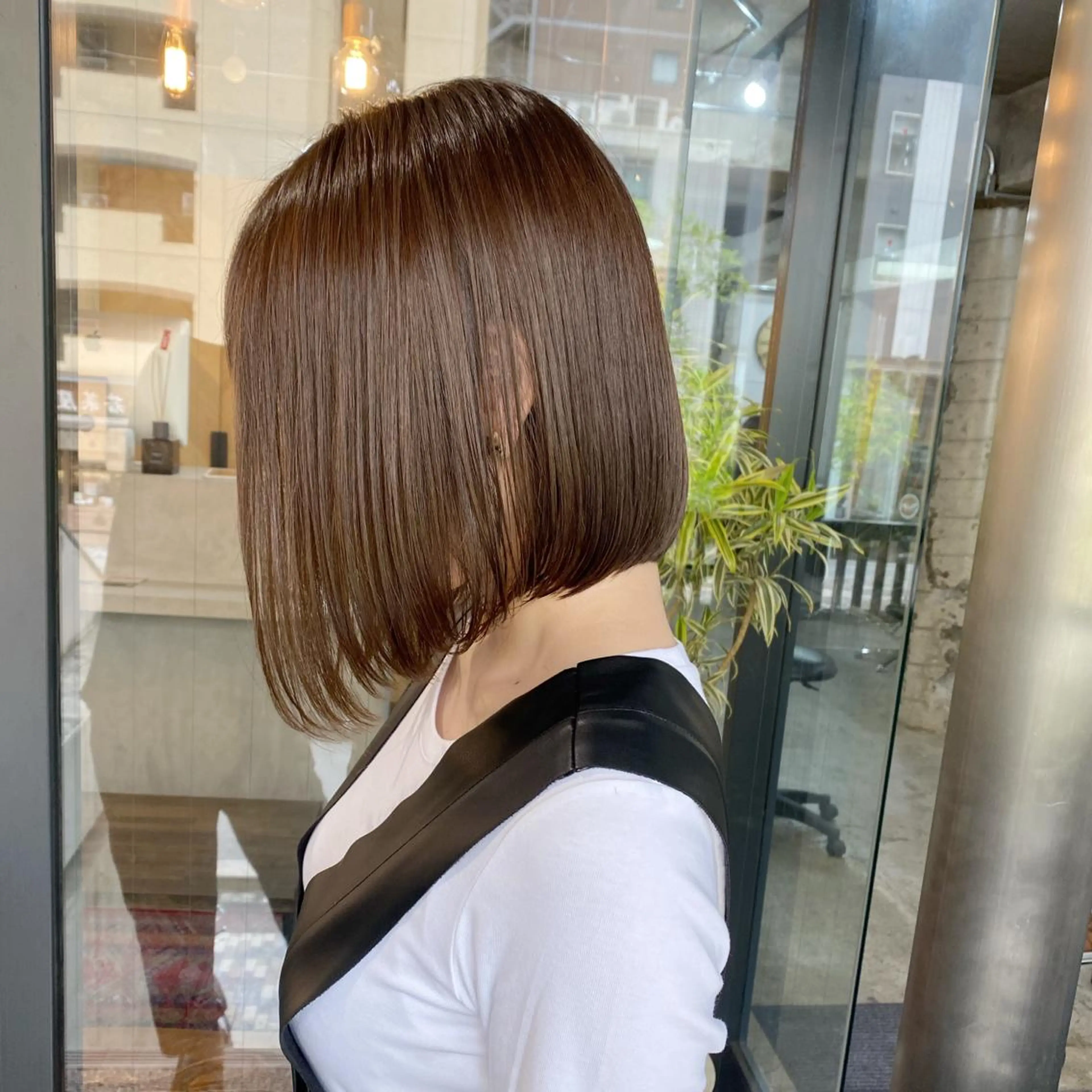 ショート カラー ネイル マツエク・マツパ ボブ カット トリートメント 中山 天地のヘアスタイル