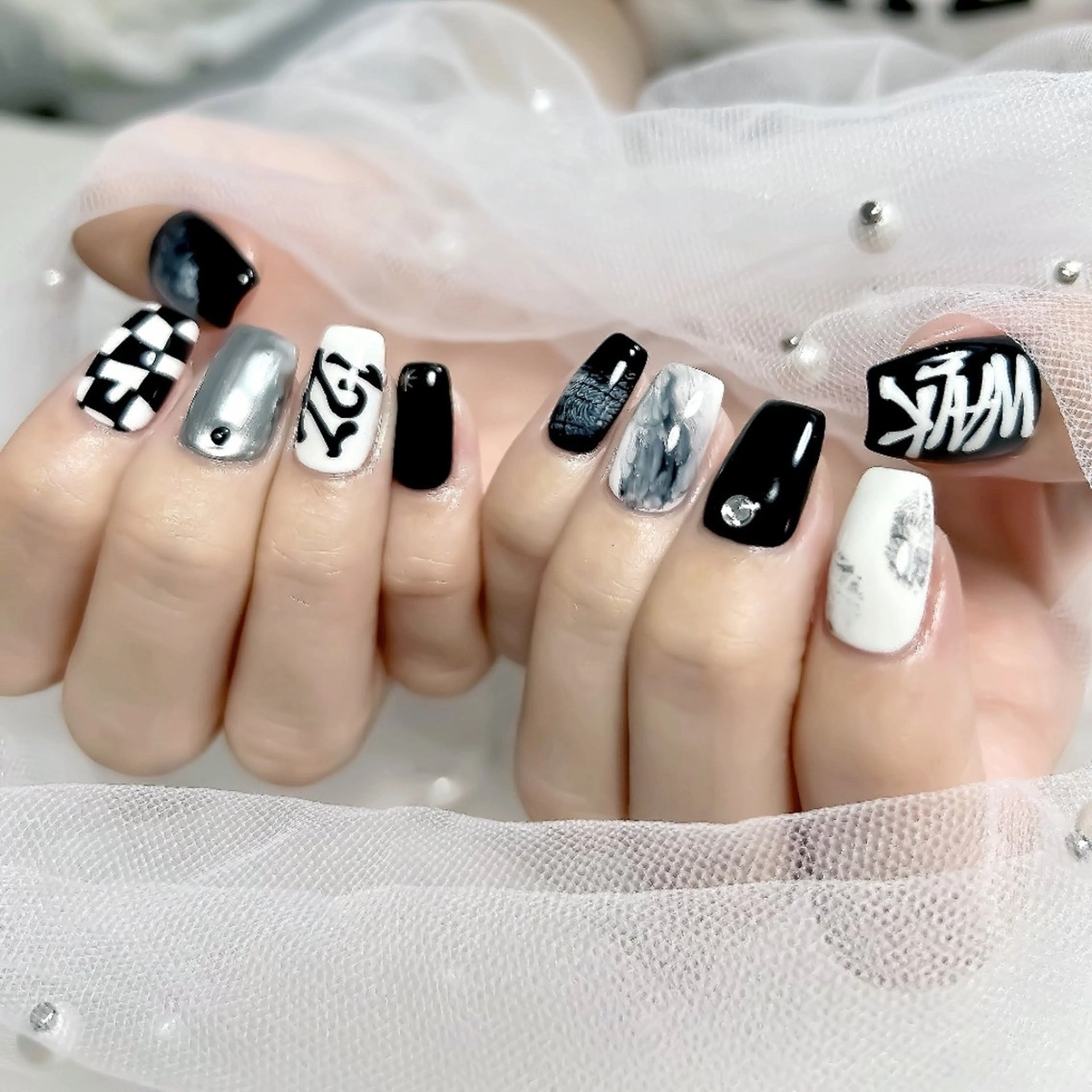 ネイル 持ち込み nailsalon Hawk…のネイルデザイン
