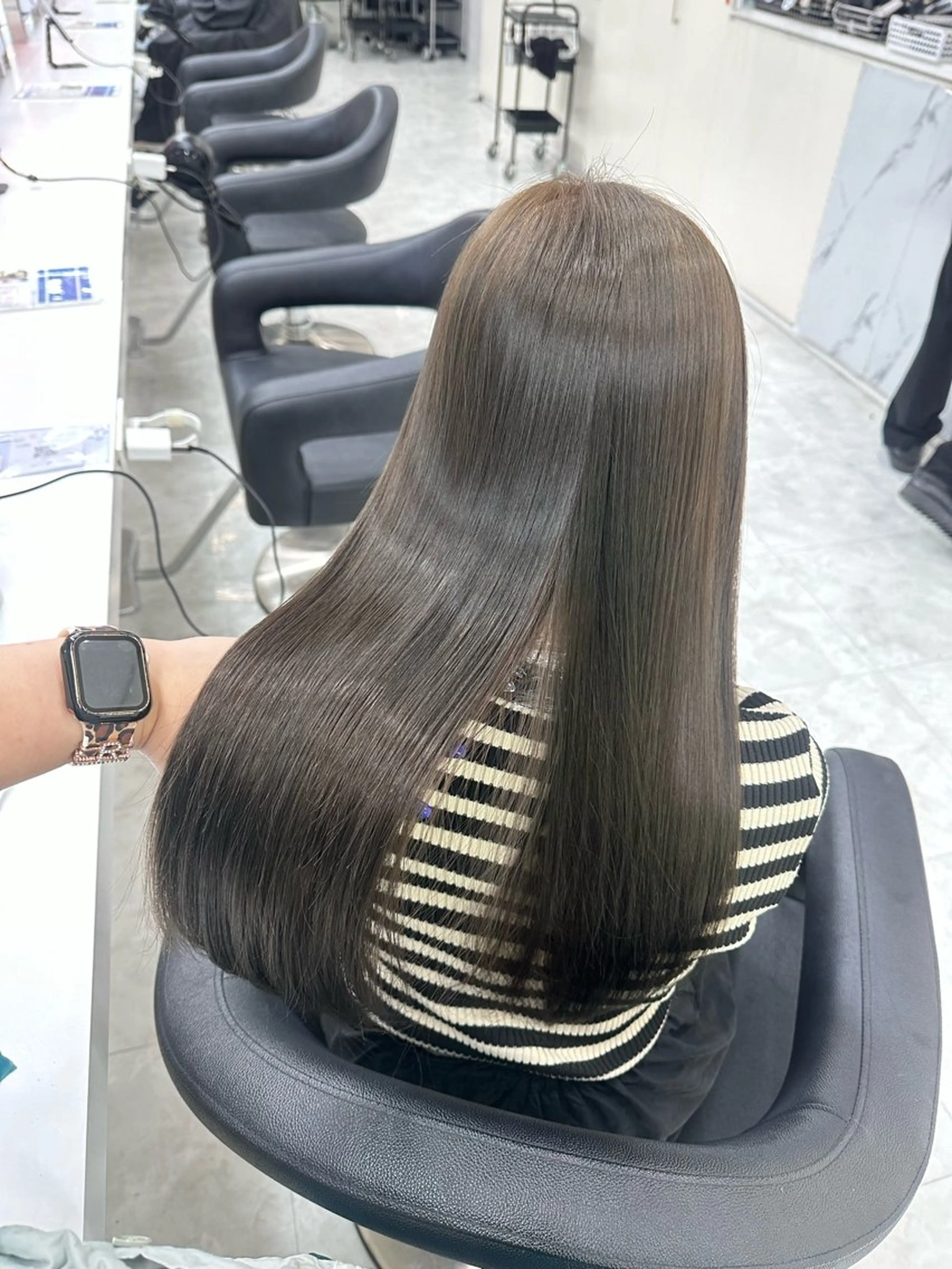 ロング ヘアカラー トリートメント EARTH日吉店所属・🌼リナ🌼赤み消し オリーブ/ブラウンのヘアスタイル