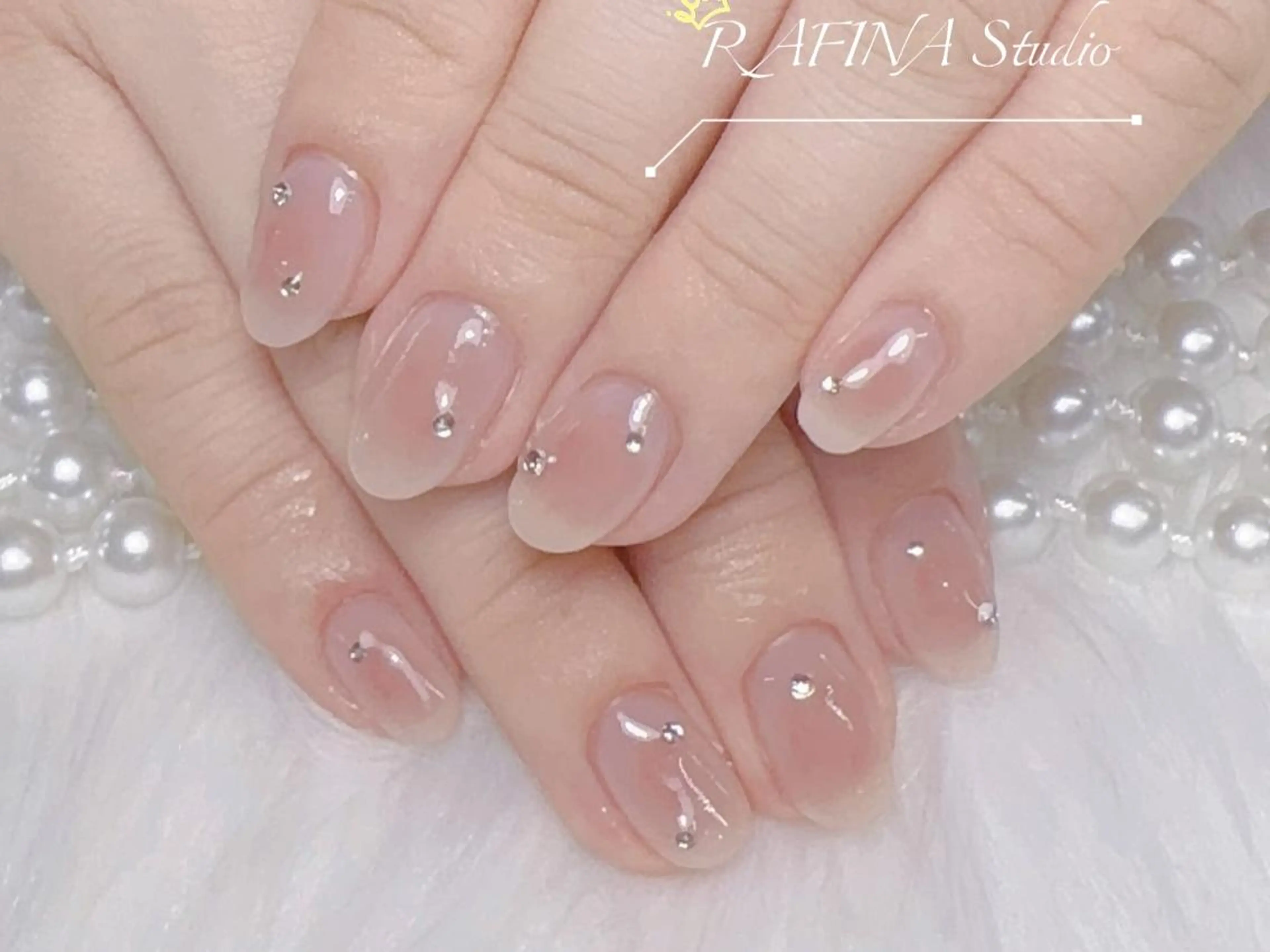 ネイル 桃香 Minaのネイルデザイン