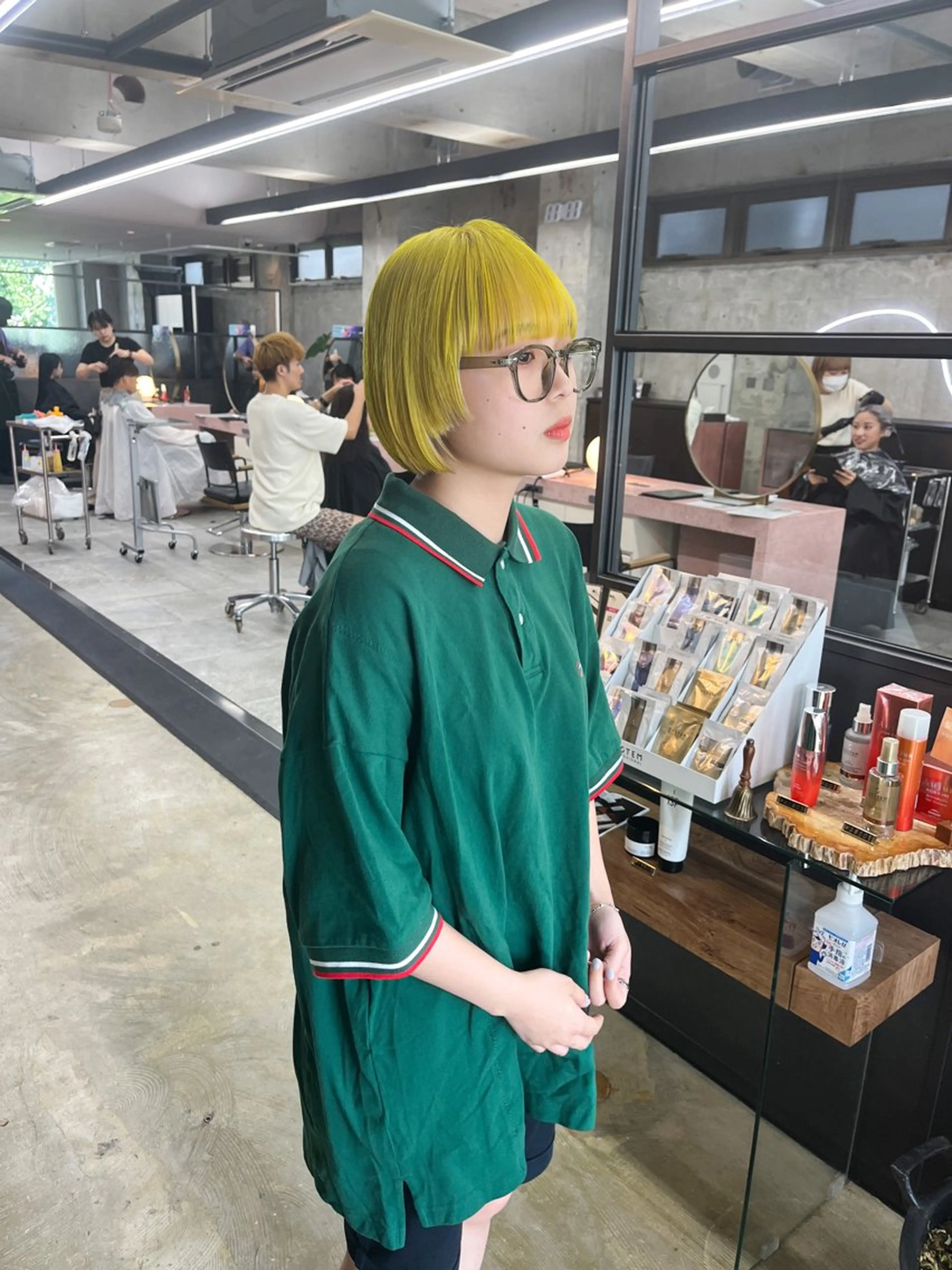 ミディアム ヘアカラー benji所属・名駅/ブリーチカラー /レイヤー/髪質改善のヘアスタイル