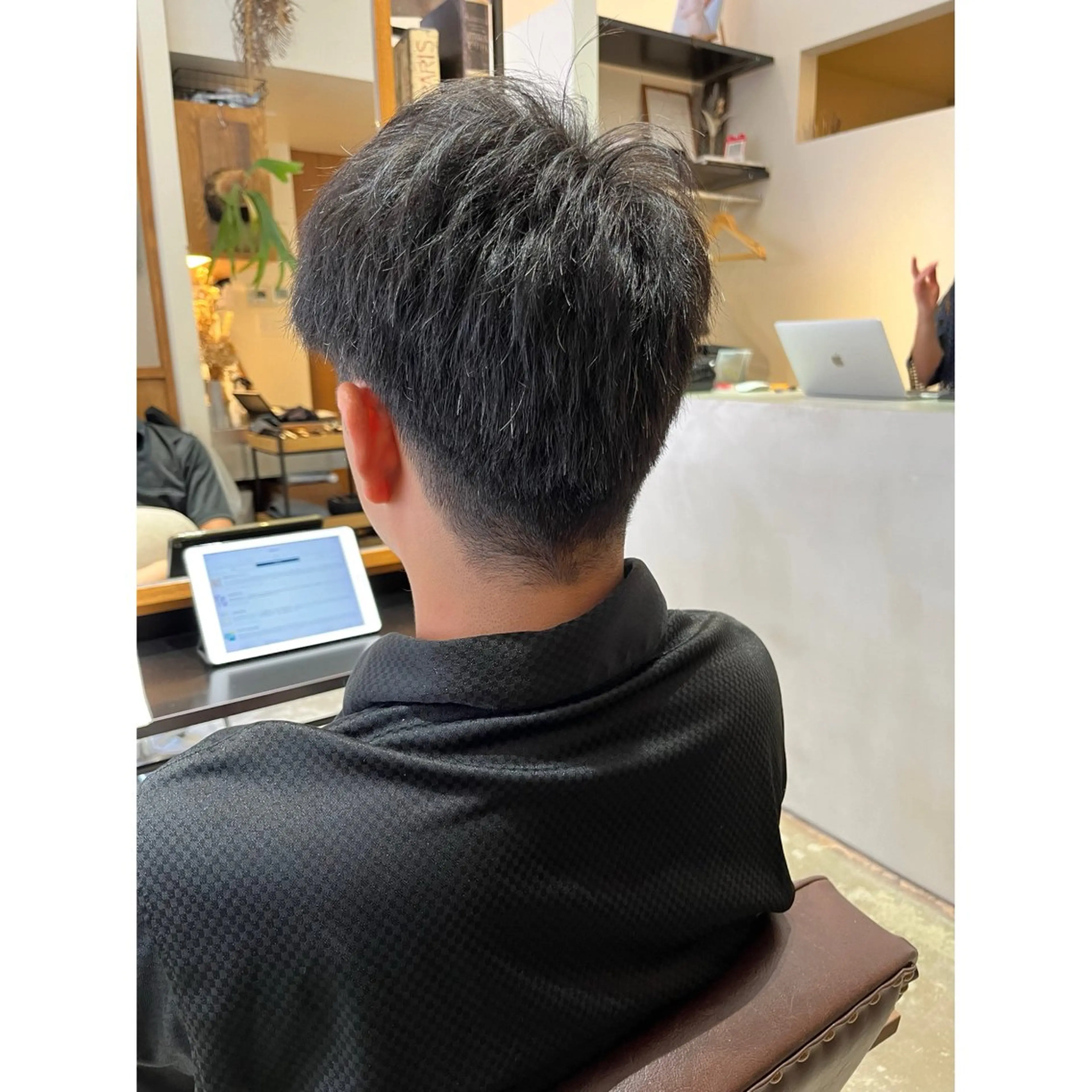 ショート カット 喜友名洸季 anoneのヘアスタイル