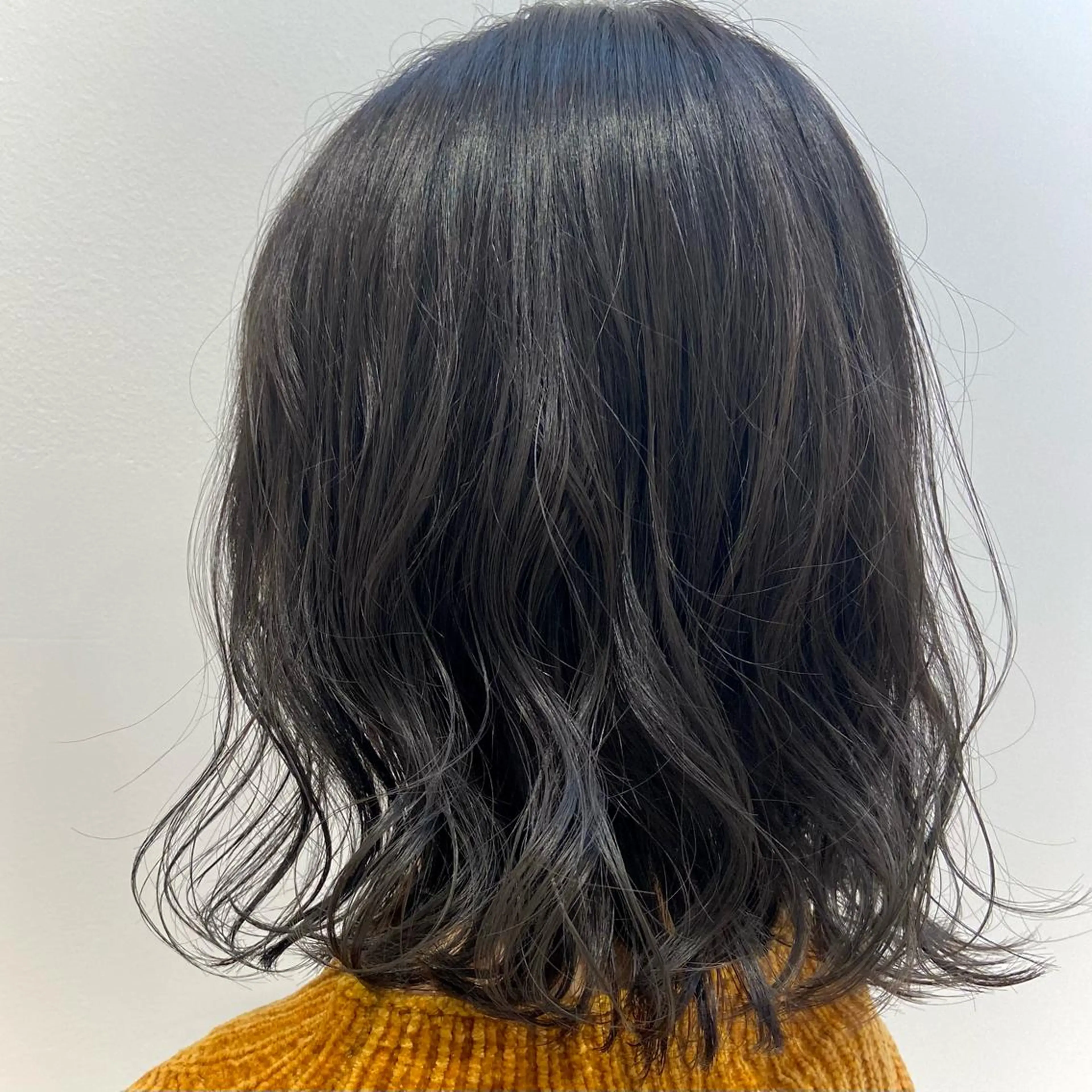 ショート loca by tree所属・うる艶暖色カラー HARUNAのヘアスタイル