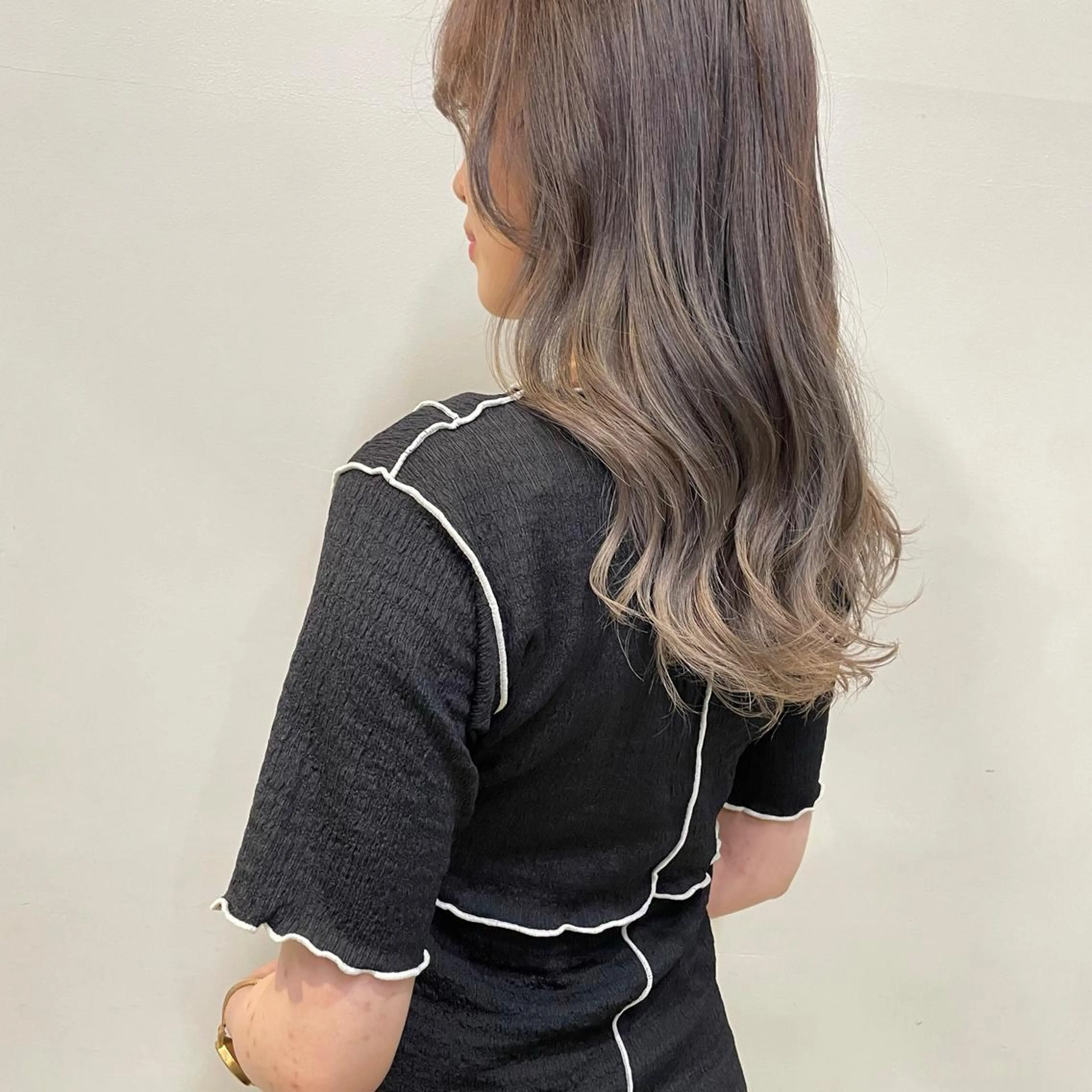 ロング カラー カット ヘアカラー トリートメント 心斎橋 美髪職人　近江のヘアスタイル