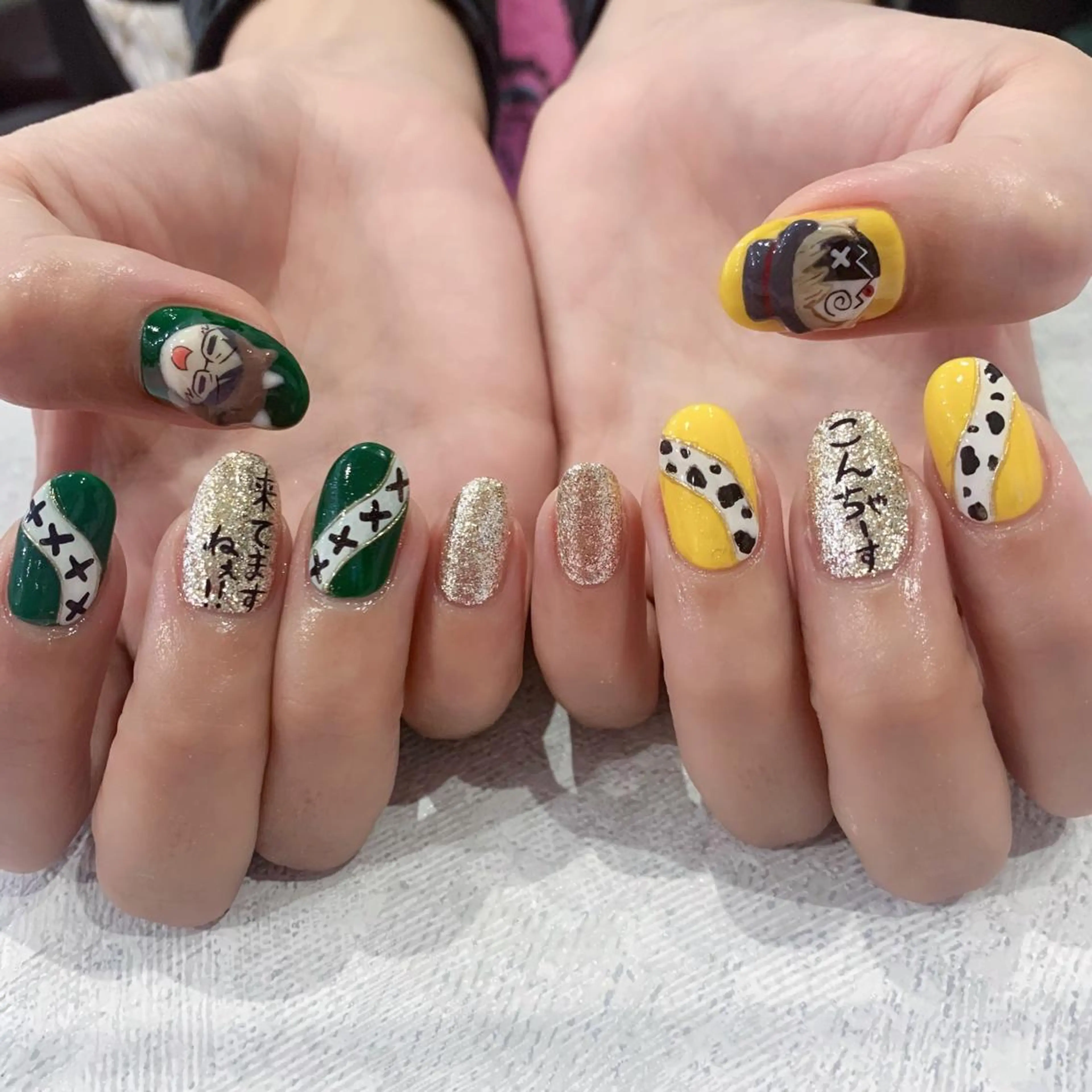 ミディアム ネイル ハンドネイル cho nailのネイルデザイン