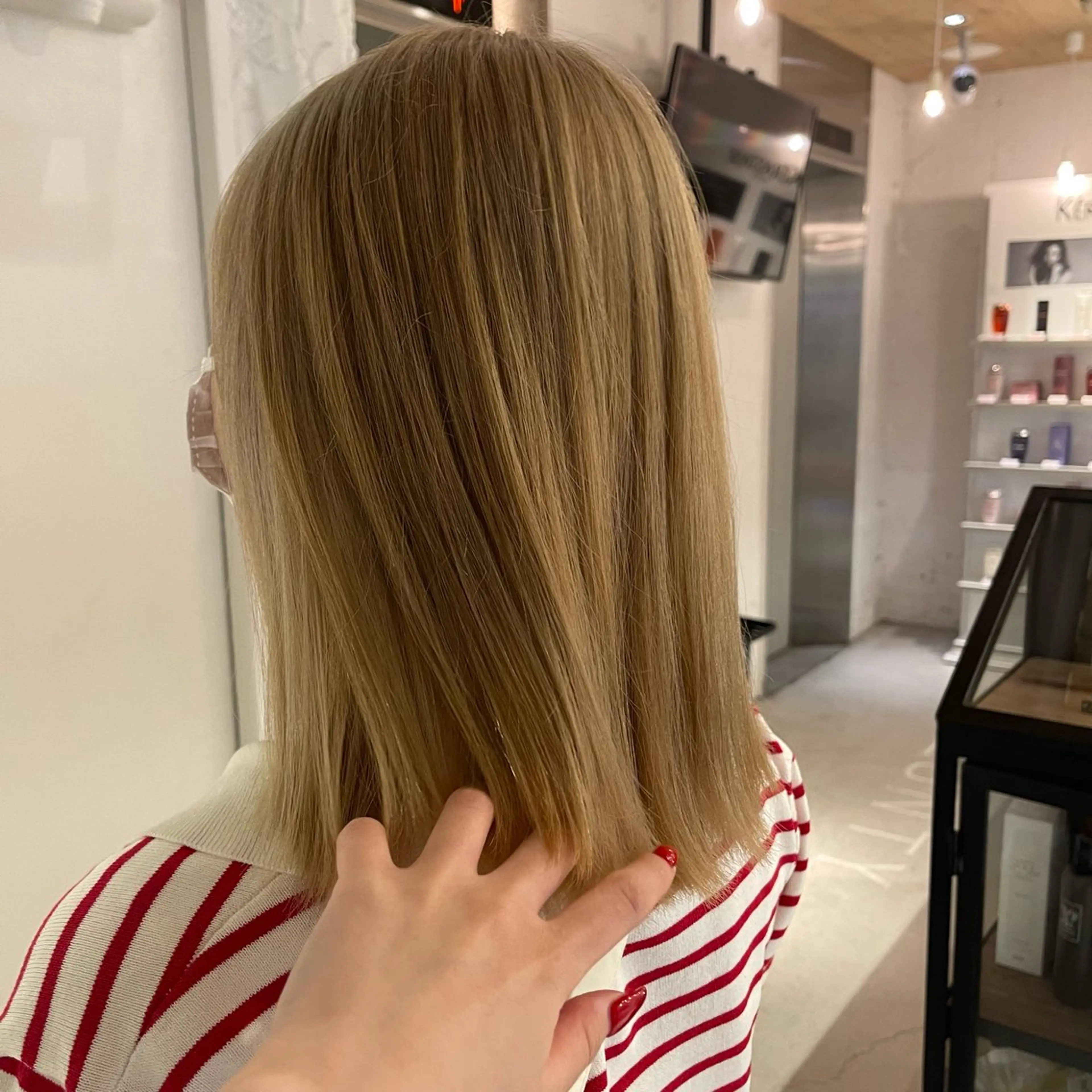 セミロング カラー ヘアカラー トリートメント lunty miichiのヘアスタイル