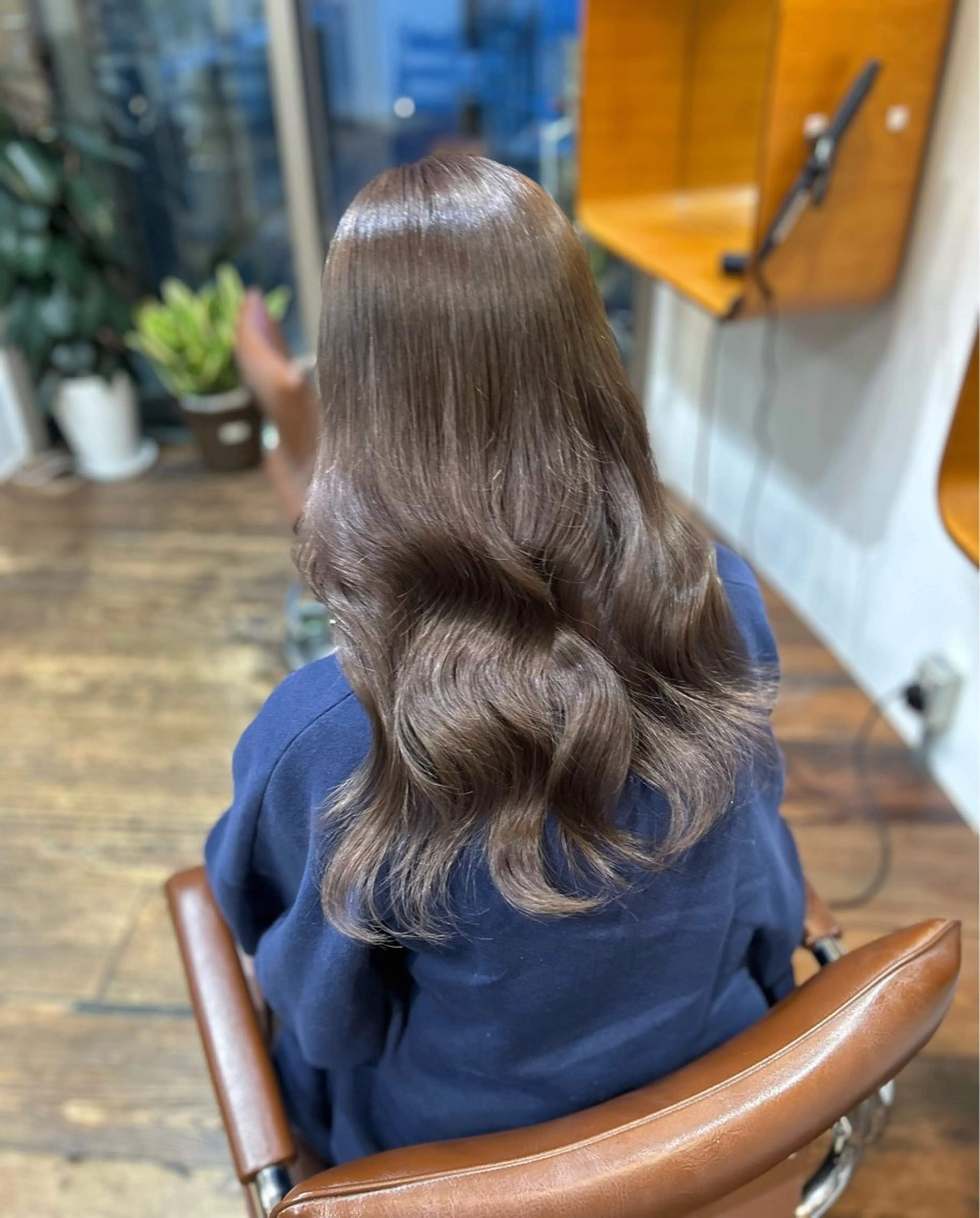 ロング ラベンダーベージュ 透明感カラー｜ める🎀のヘアスタイル