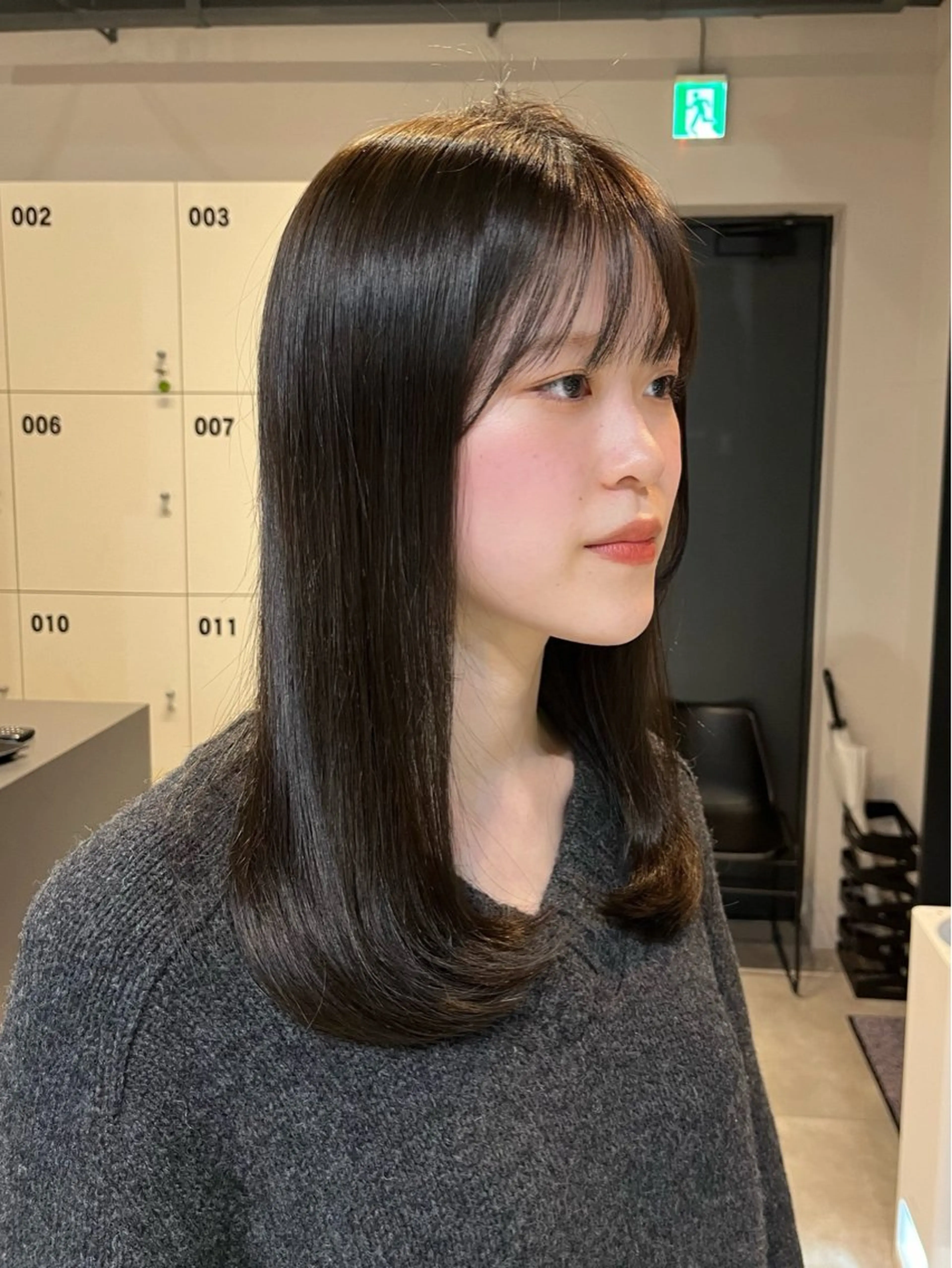 ミディアム カラー ベージュ/グレージュ 恵比寿/丸山陽平のヘアスタイル