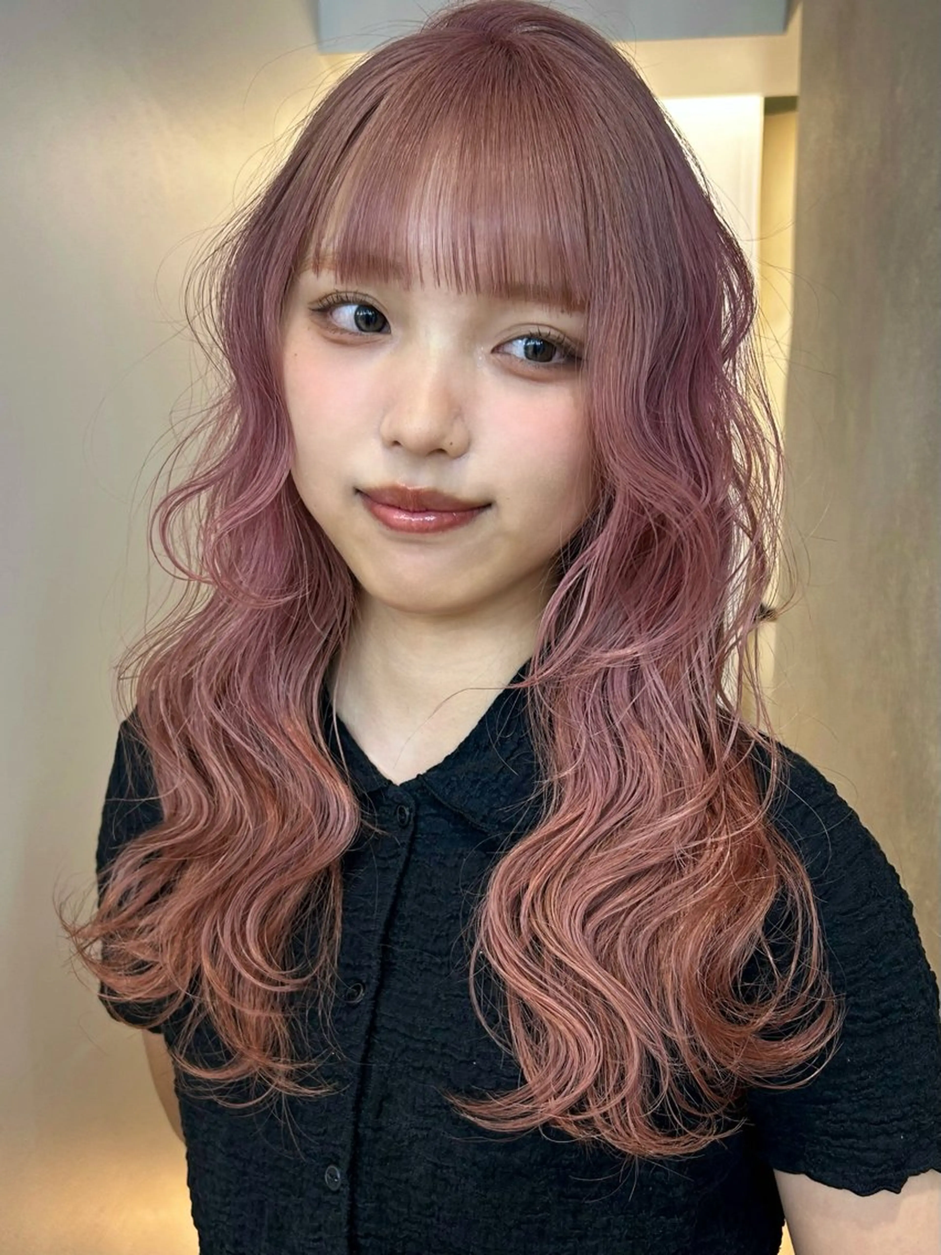 セミロング カラー ヘアカラー トリートメント 🌟暖色系ハイトーン 🌟AIのヘアスタイル