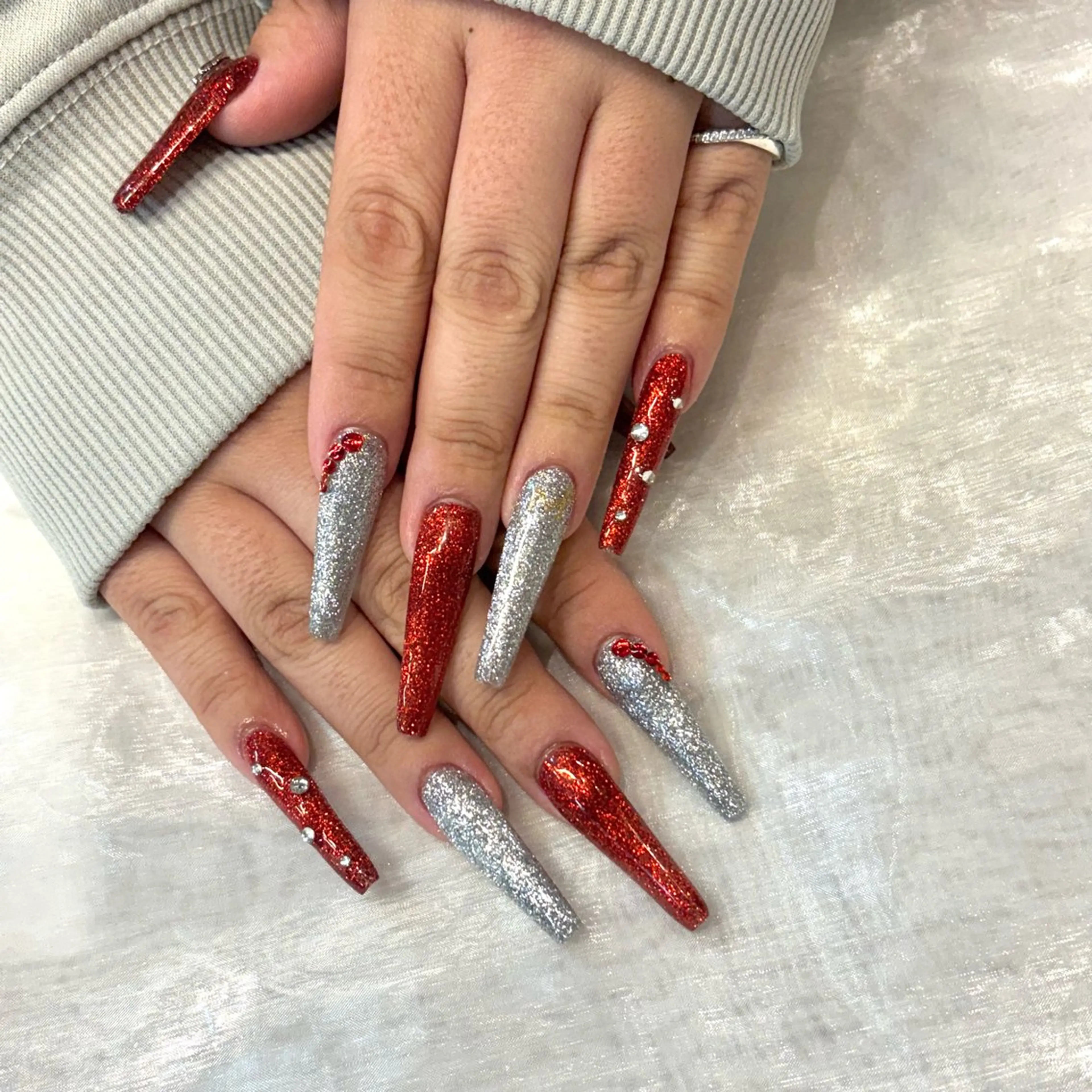 ネイル 長さ出し ロングネイル スカルプネイル ハンドネイル Chipie_ ayanoのネイルデザイン