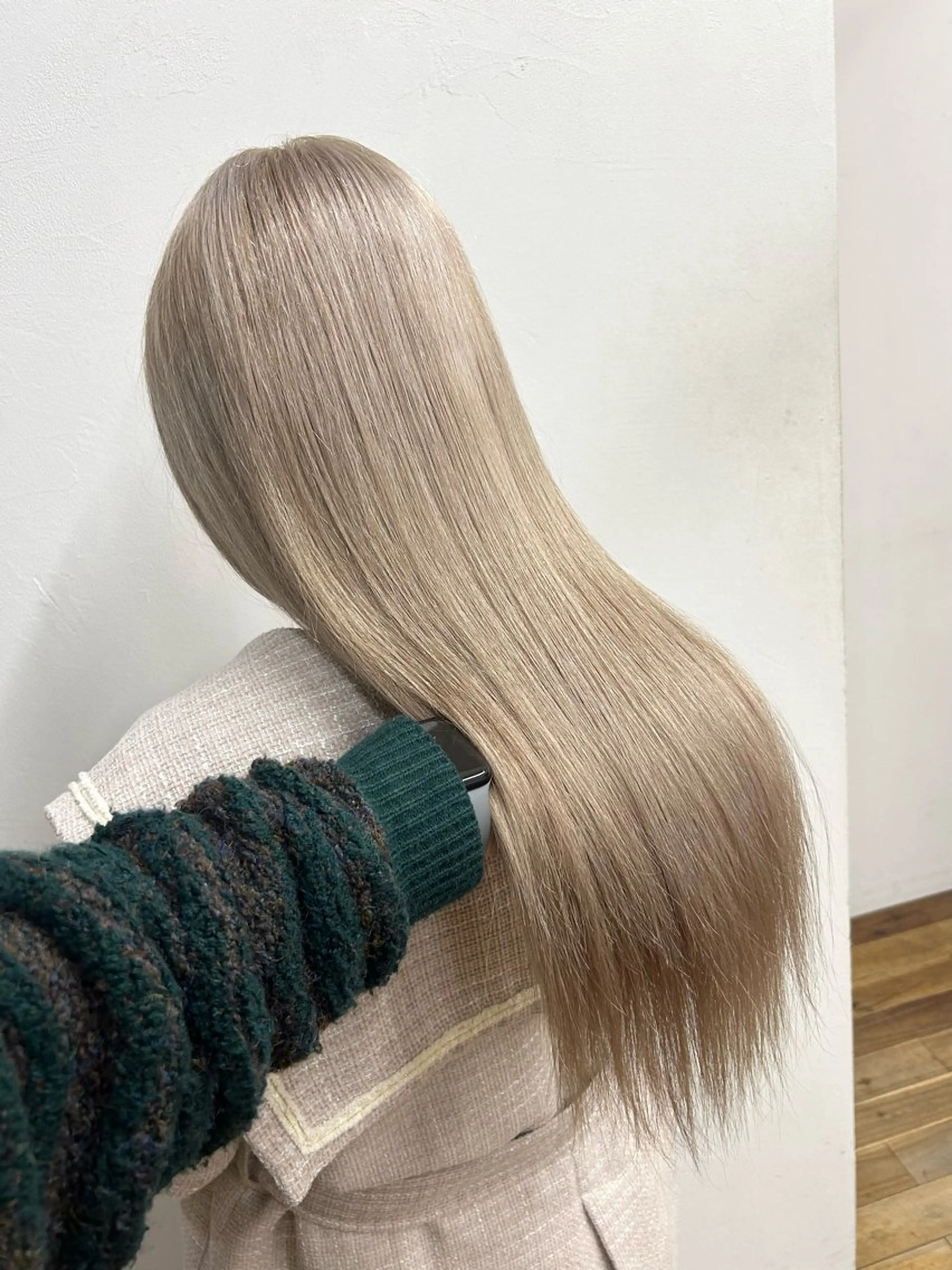 🩷【ミニモ限定特別価格】🩷ダブルカラー（ブリーチカラー）リタッチ⭕️の写真