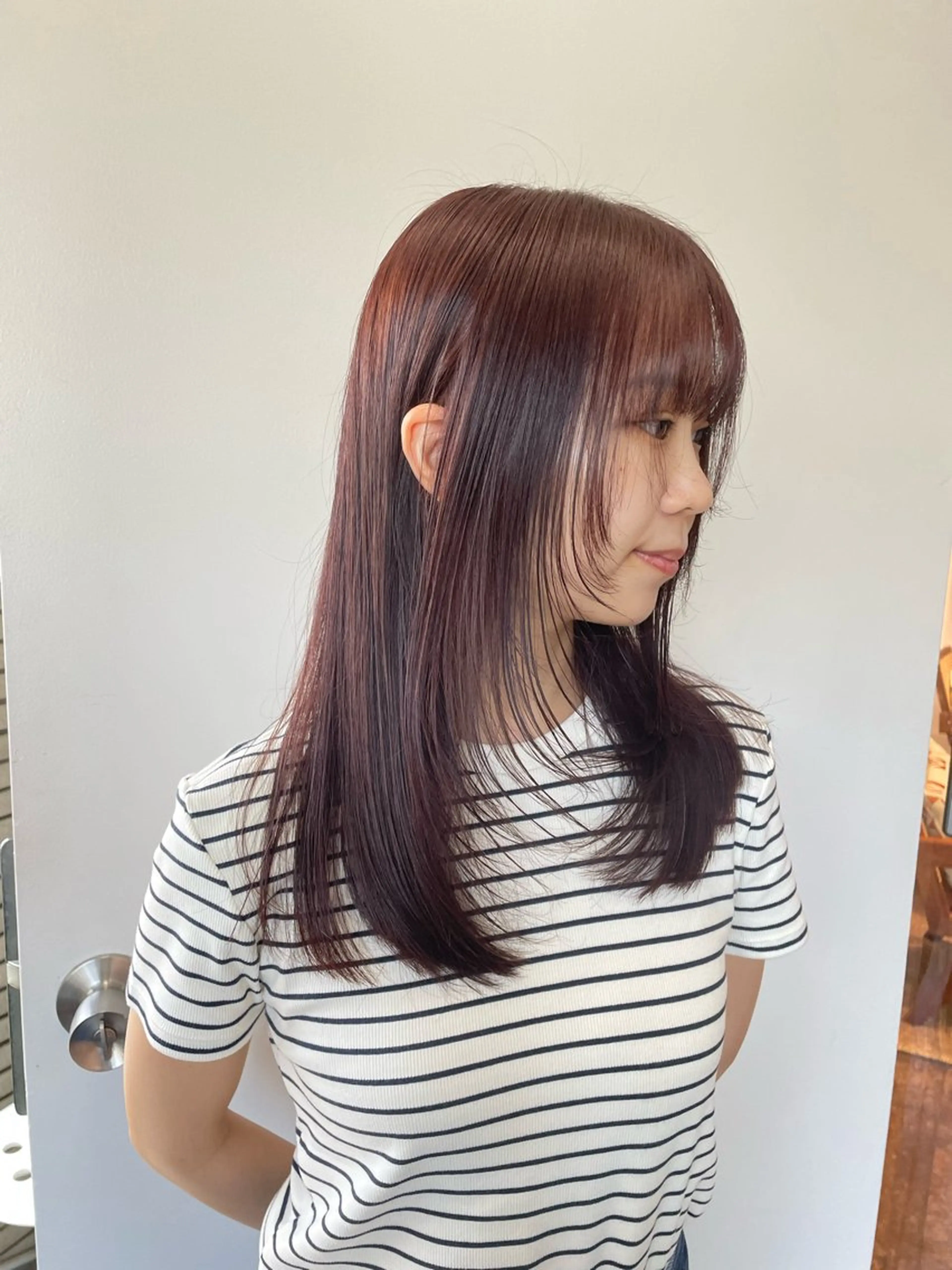 ロング カラー ブラウンカラー パープルカラー パープルブラウン 顔まわりレイヤー レイヤーカット カット ヘアカラー トリートメント レイヤーカット🎀 kanaのヘアスタイル