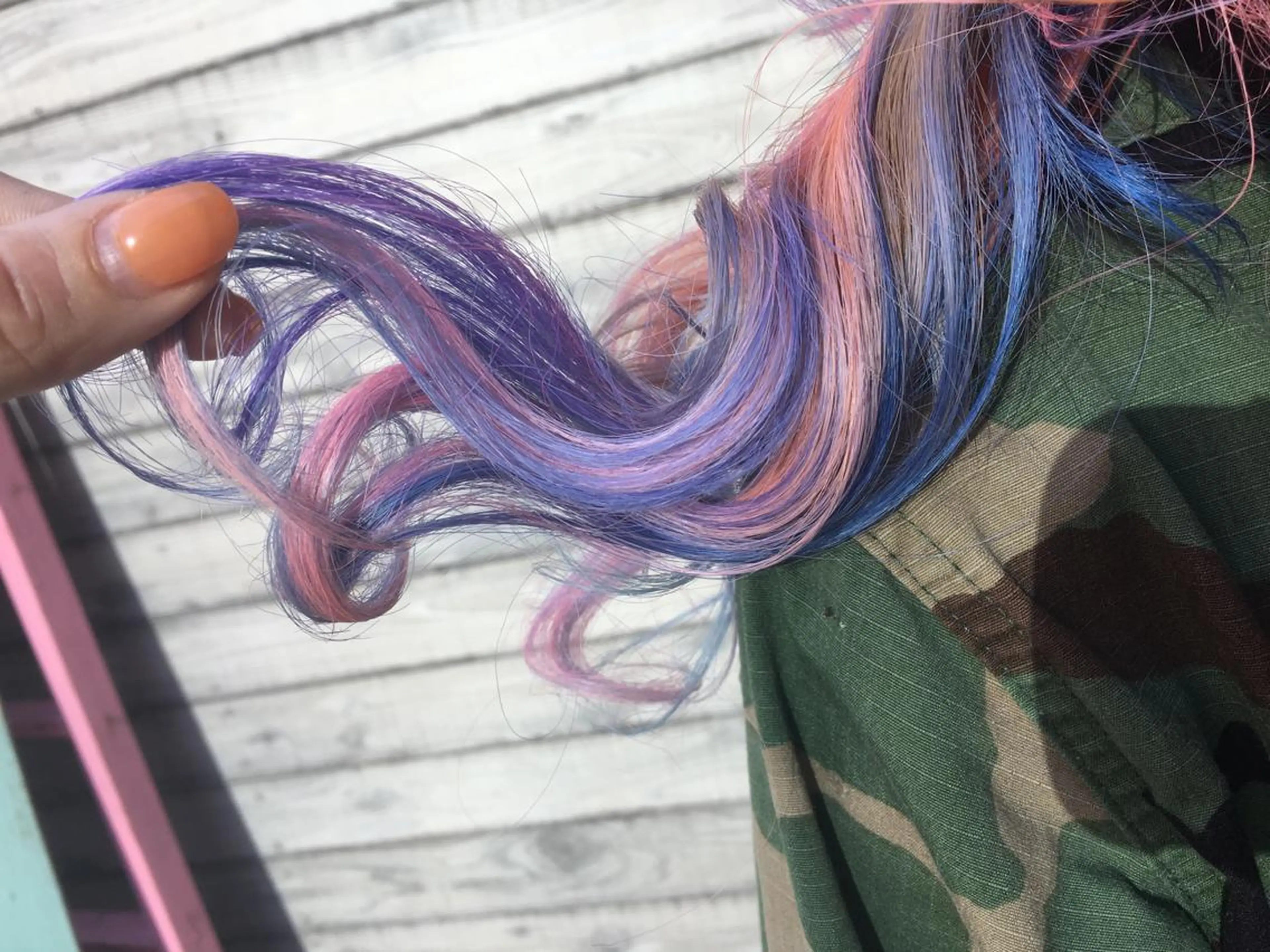 セミロング カラー la fith所属・rico_by ヘアとアイブロウのヘアスタイル