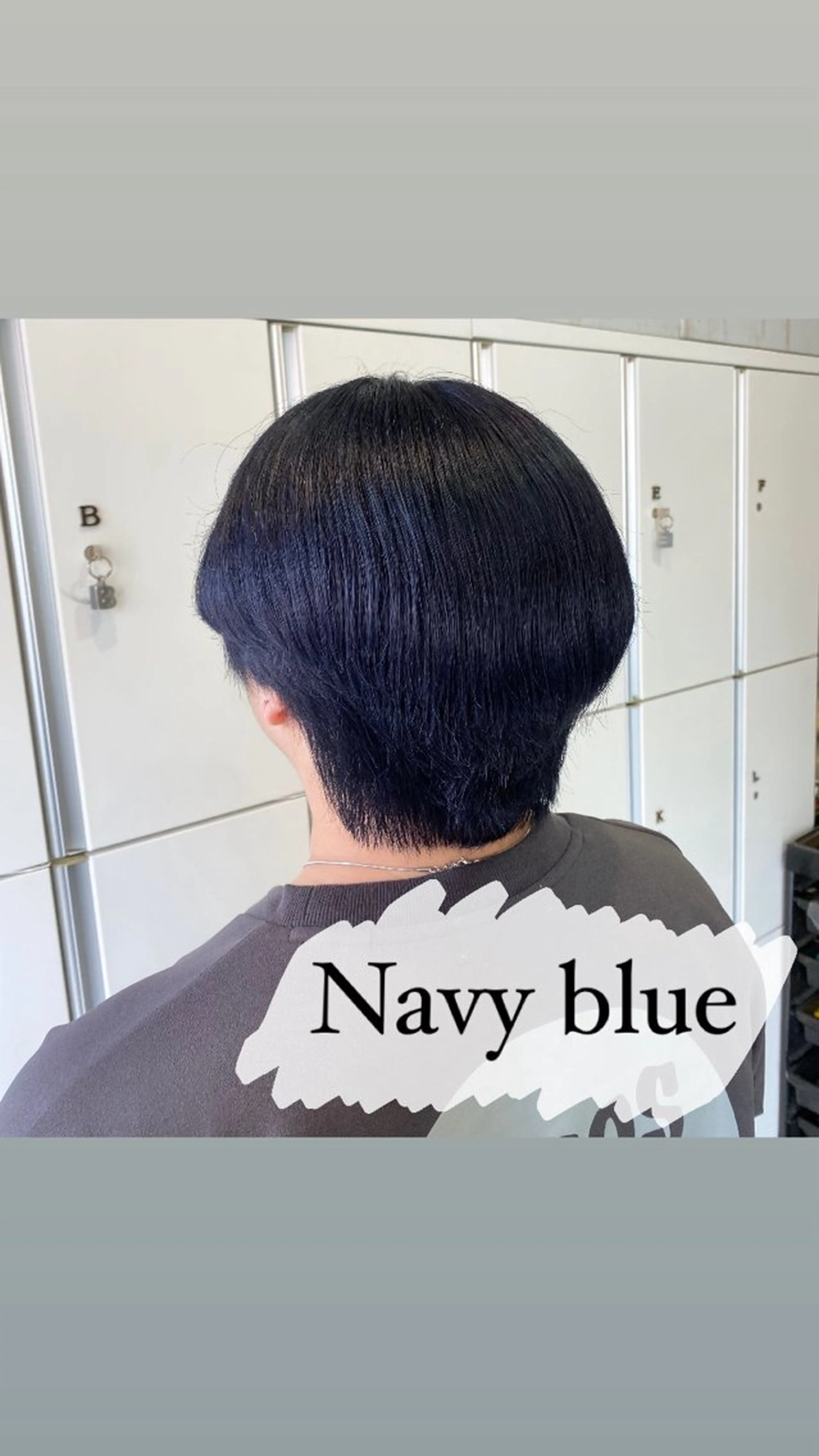 ショート カラー ブリーチ ブルーカラー ネイビーカラー ヘアカラー ミルクティーベージュ 暖色カラー/池田麻帆のヘアスタイル