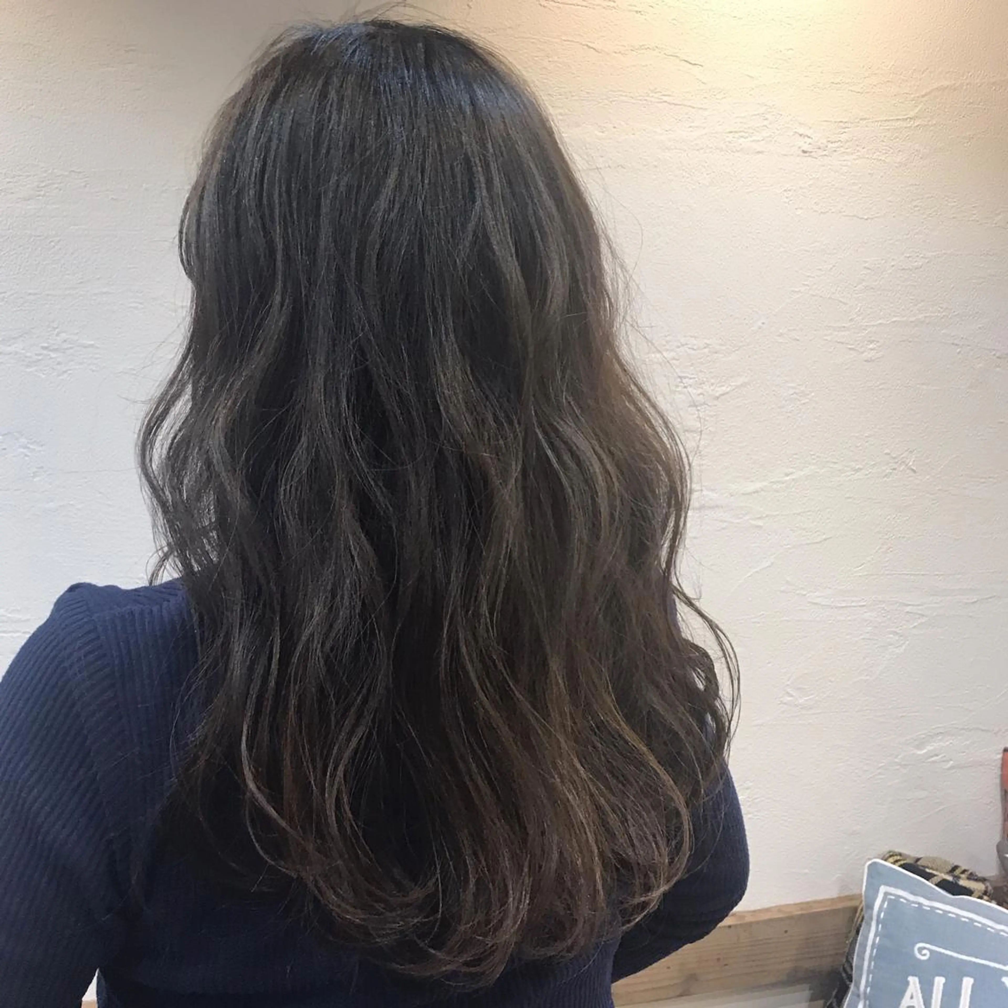 ロング カラー アッシュ オリーブアッシュ 韓国ヘア☁️ mitsukiのヘアスタイル