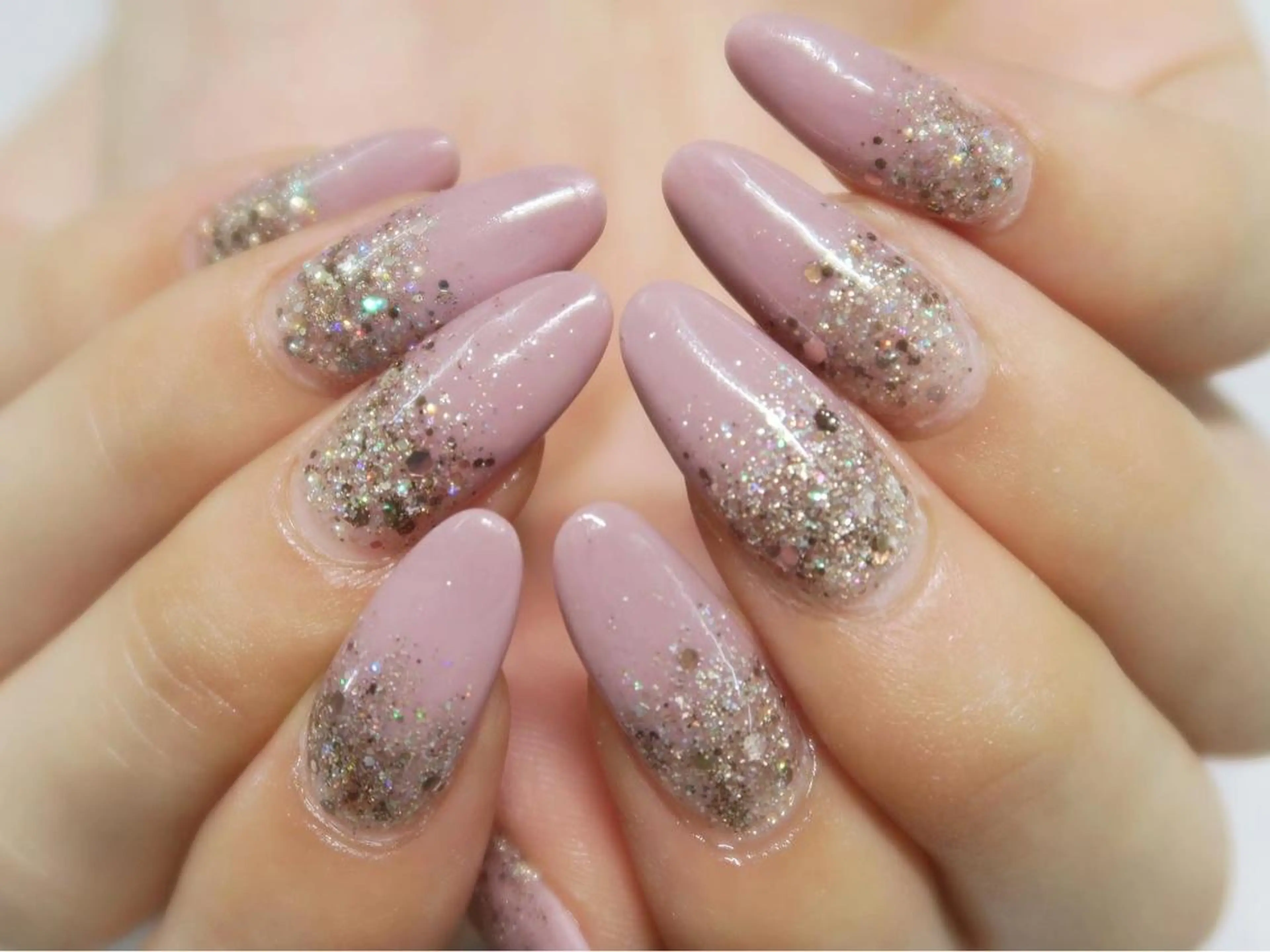 ロング ネイル gloss nail 代々木上原のネイルデザイン