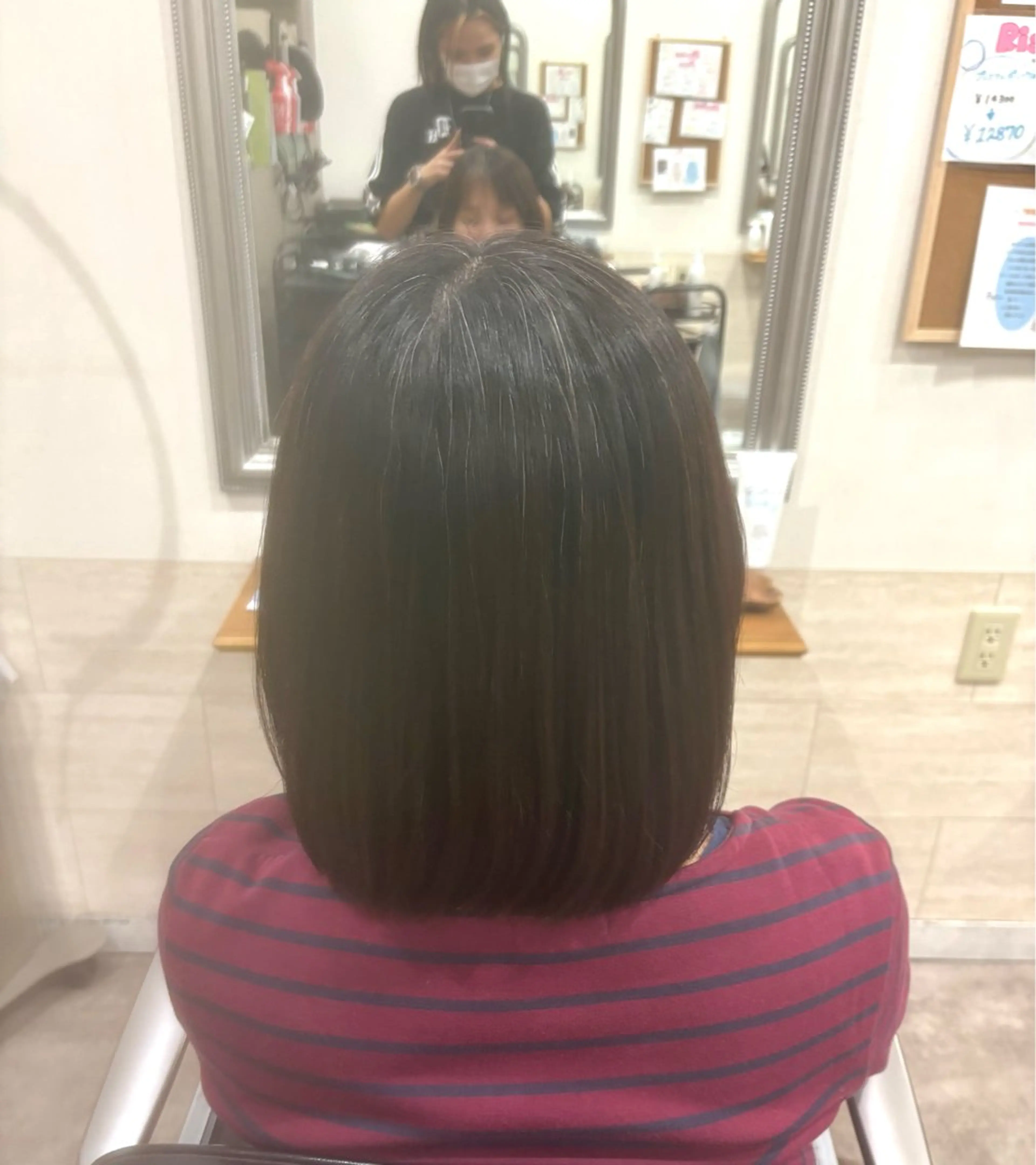 ミディアム 堀川 希歩のヘアスタイル