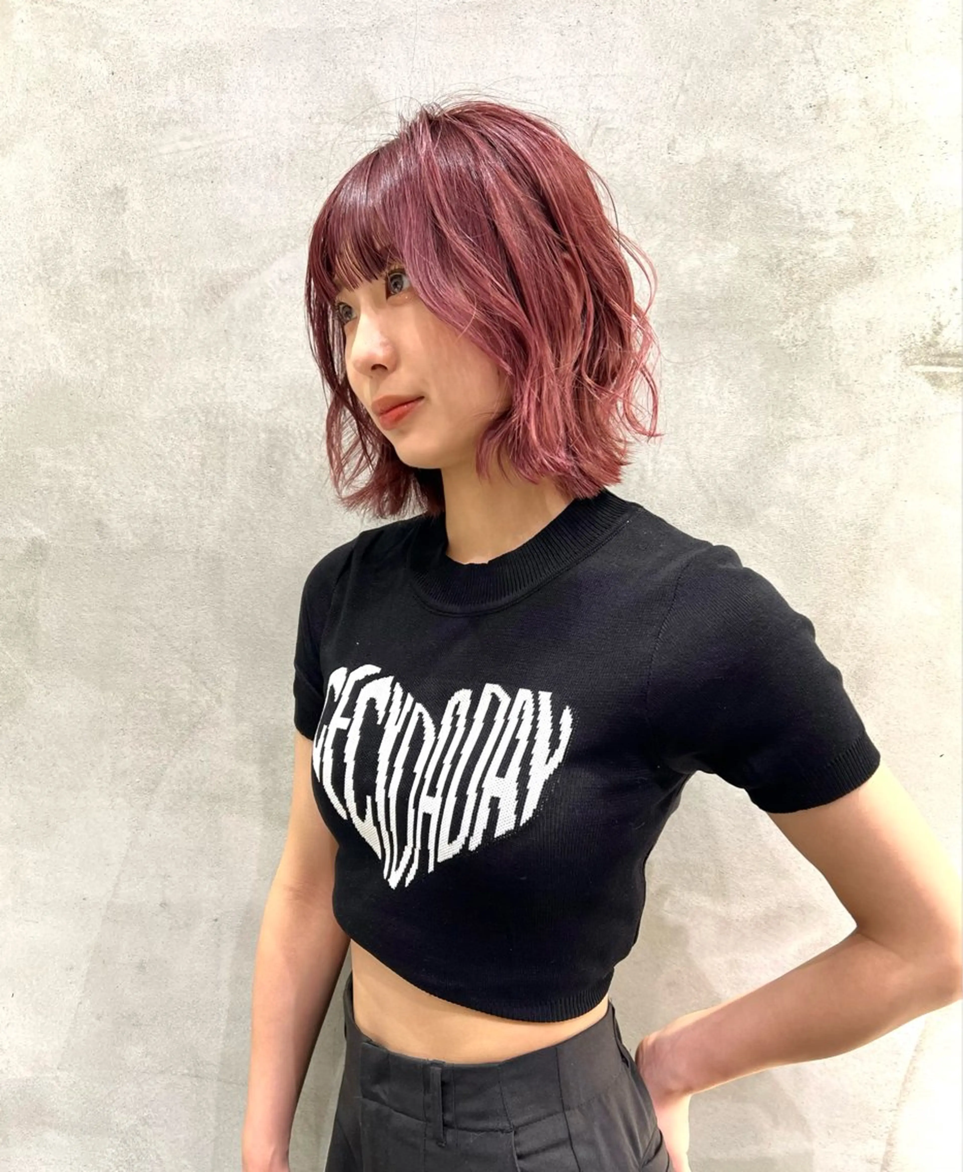 ミディアム カラー ブリーチ ピンクカラー 宮嶋 蓮のヘアスタイル