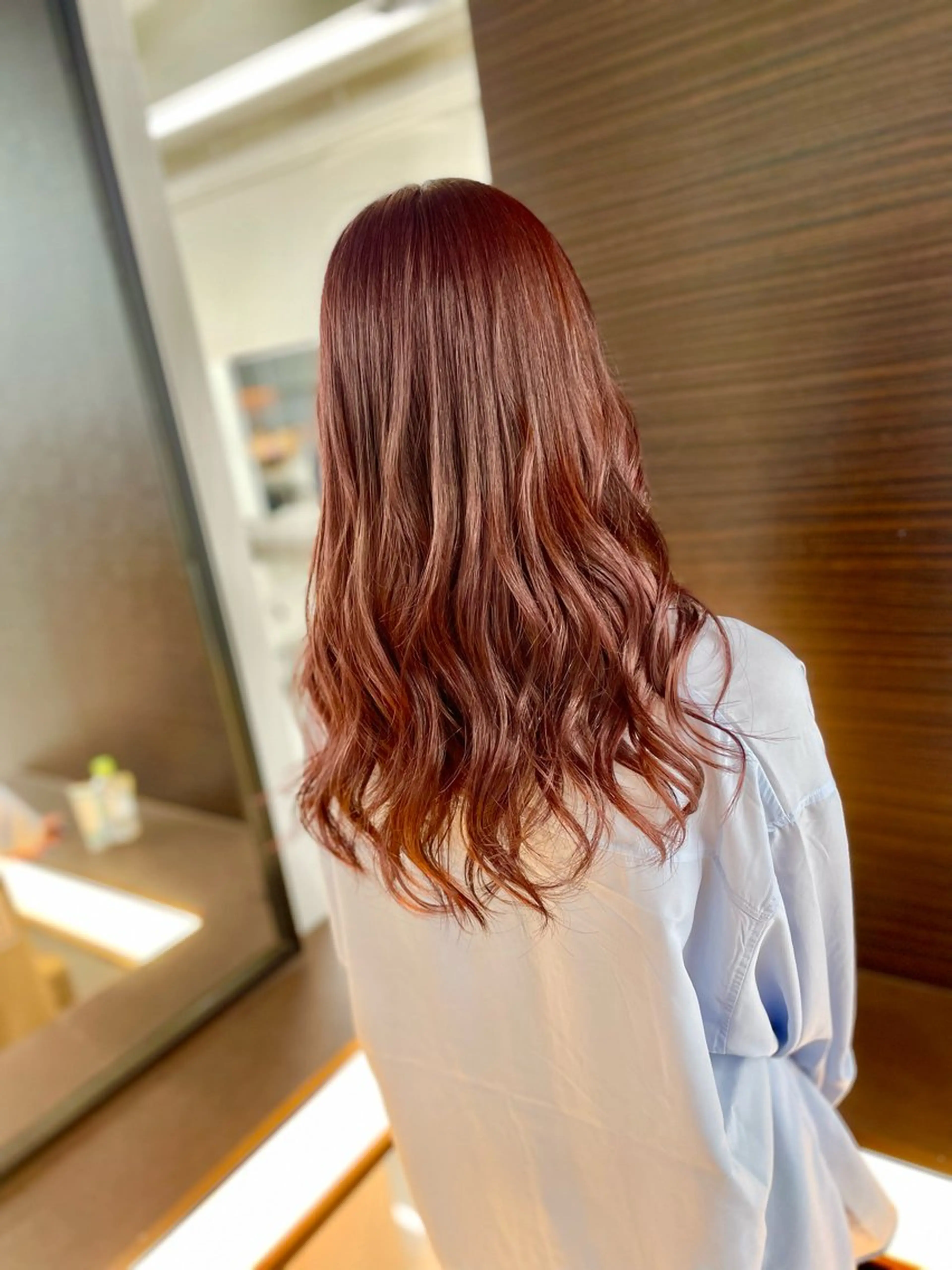 セミロング カラー ブリーチ 透明感カラー デート BOOTH share saron所属・今井 勝也のヘアスタイル