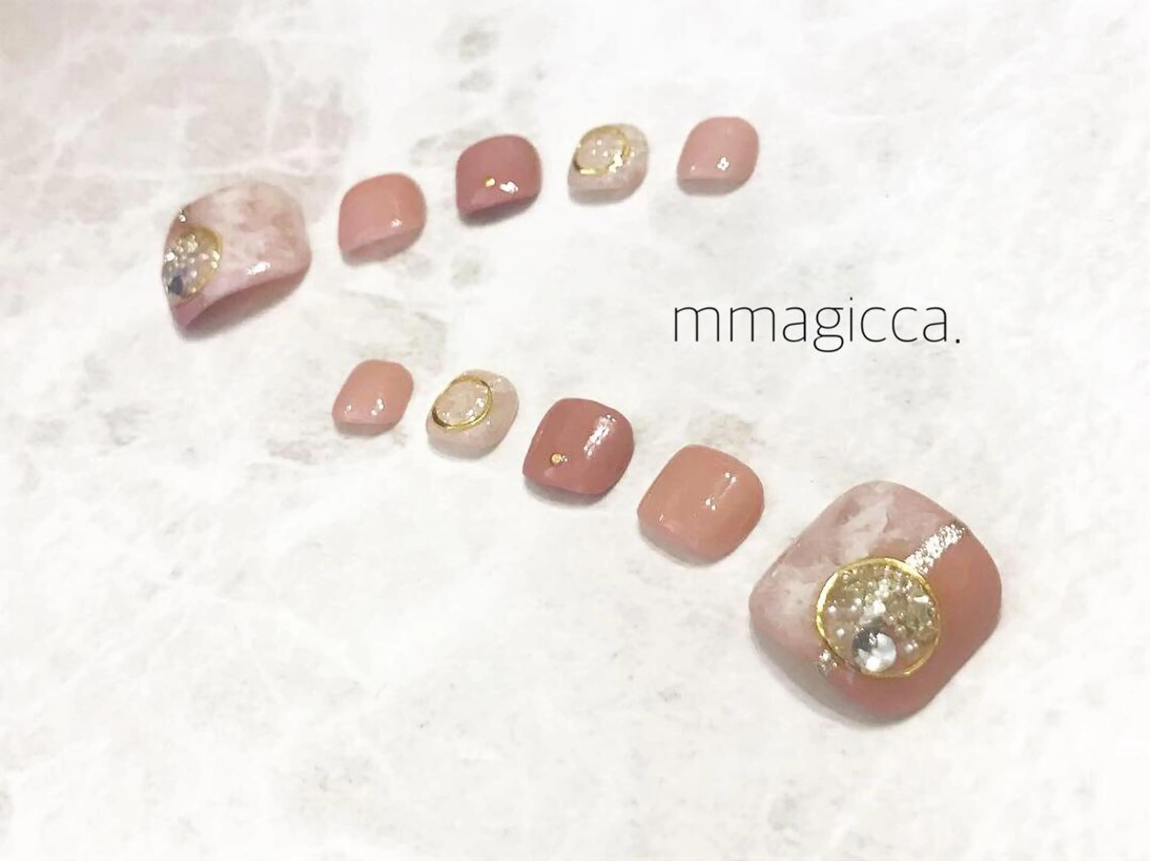 ネイル フットネイル ネイルチップ mmagicca. 【 まじか. 】のネイルデザイン