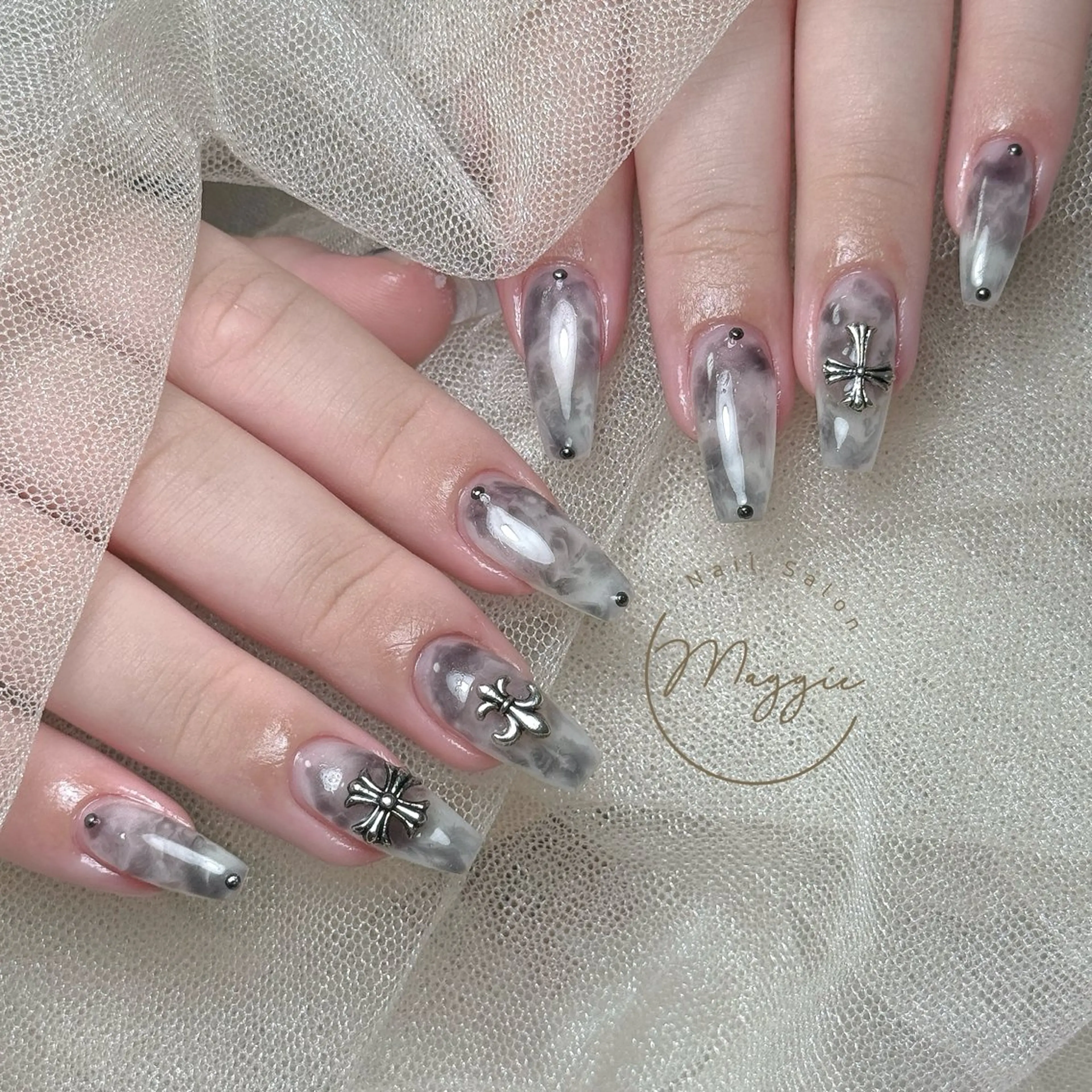 ネイル Maggie Nail🦩のネイルデザイン