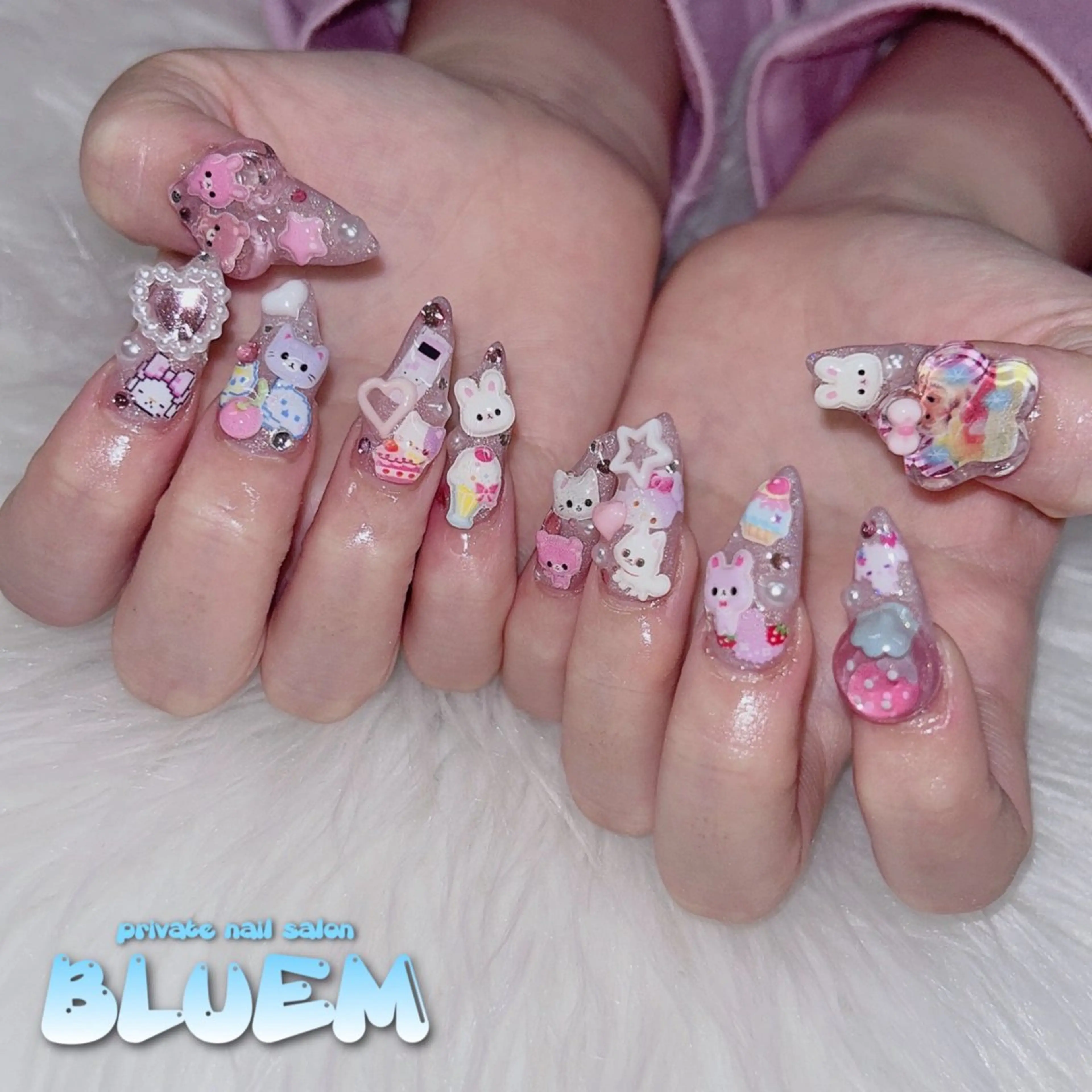 ネイル ハンドネイル BLUEM なな🐶のネイルデザイン
