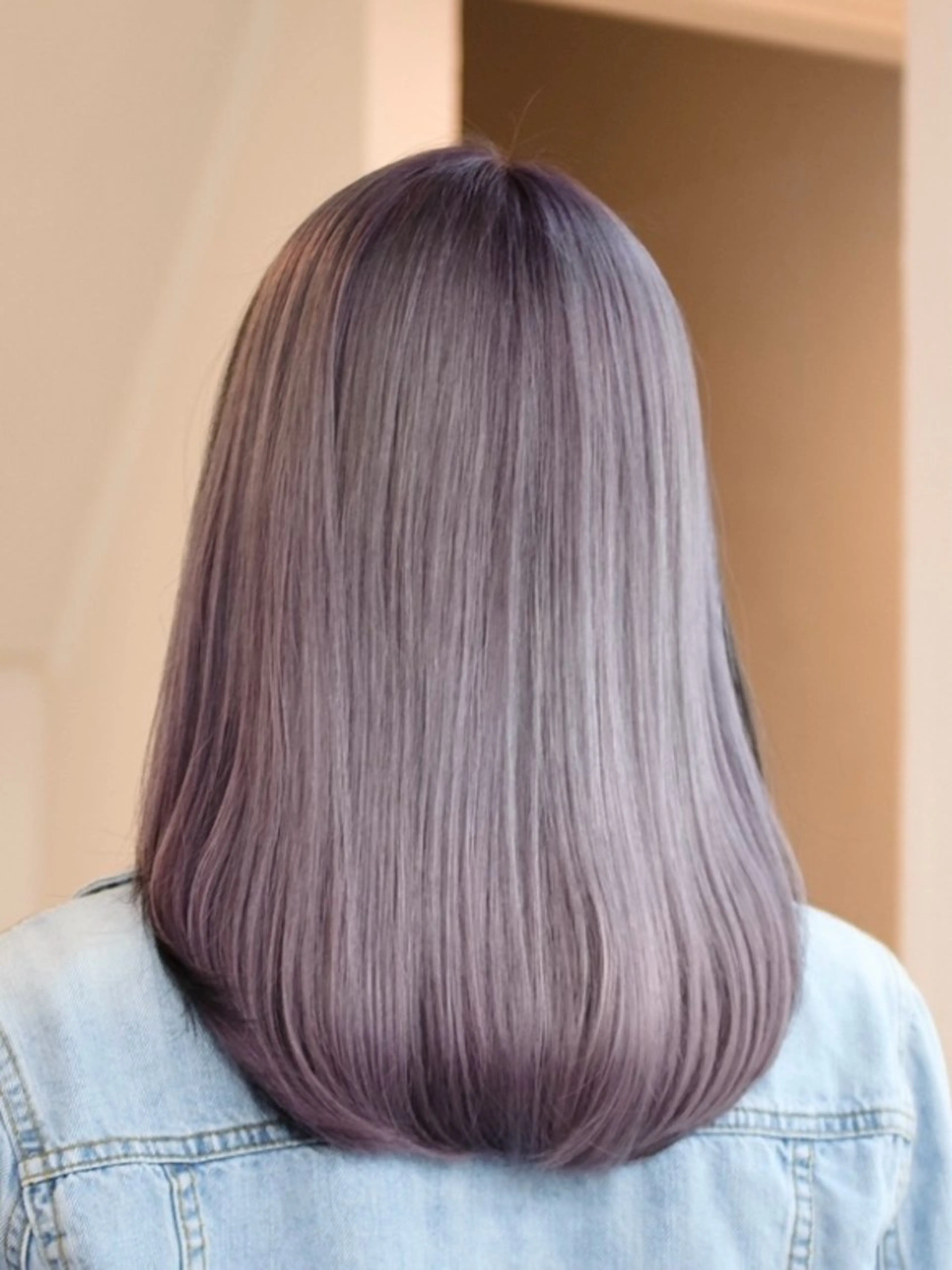 ミディアム カラー ヘアアレンジ カット ヘアカラー トリートメント HAIR SALON fuugaせんげん台店所属・ハイトーン/デザイン カラー/あおいのヘアスタイル