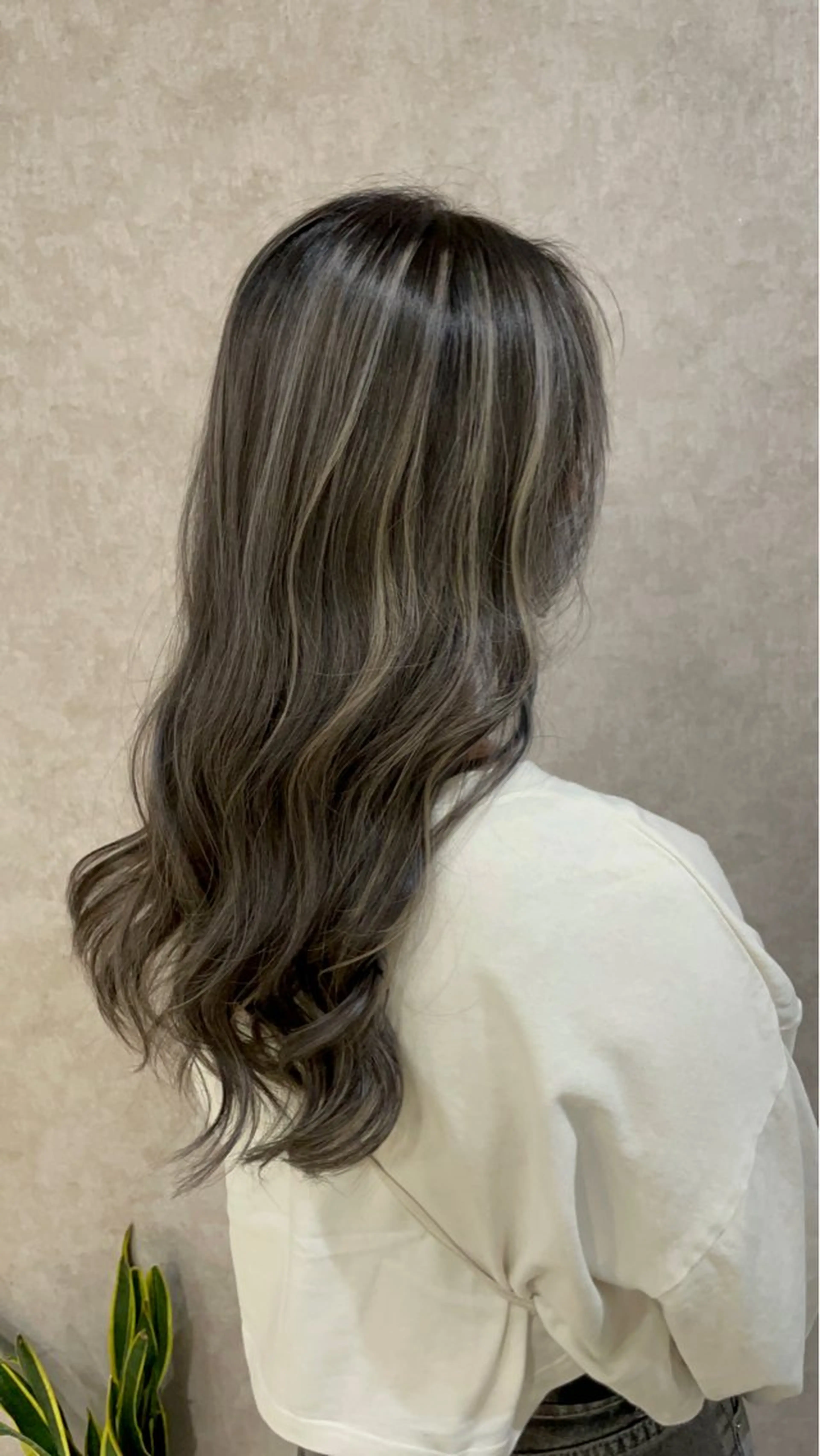 ロング カラー ブリーチ ケアブリーチ 透明感カラー ハイライトカラー ハイライト ヘアカラー Taku ／ケアハイトーンのヘアスタイル