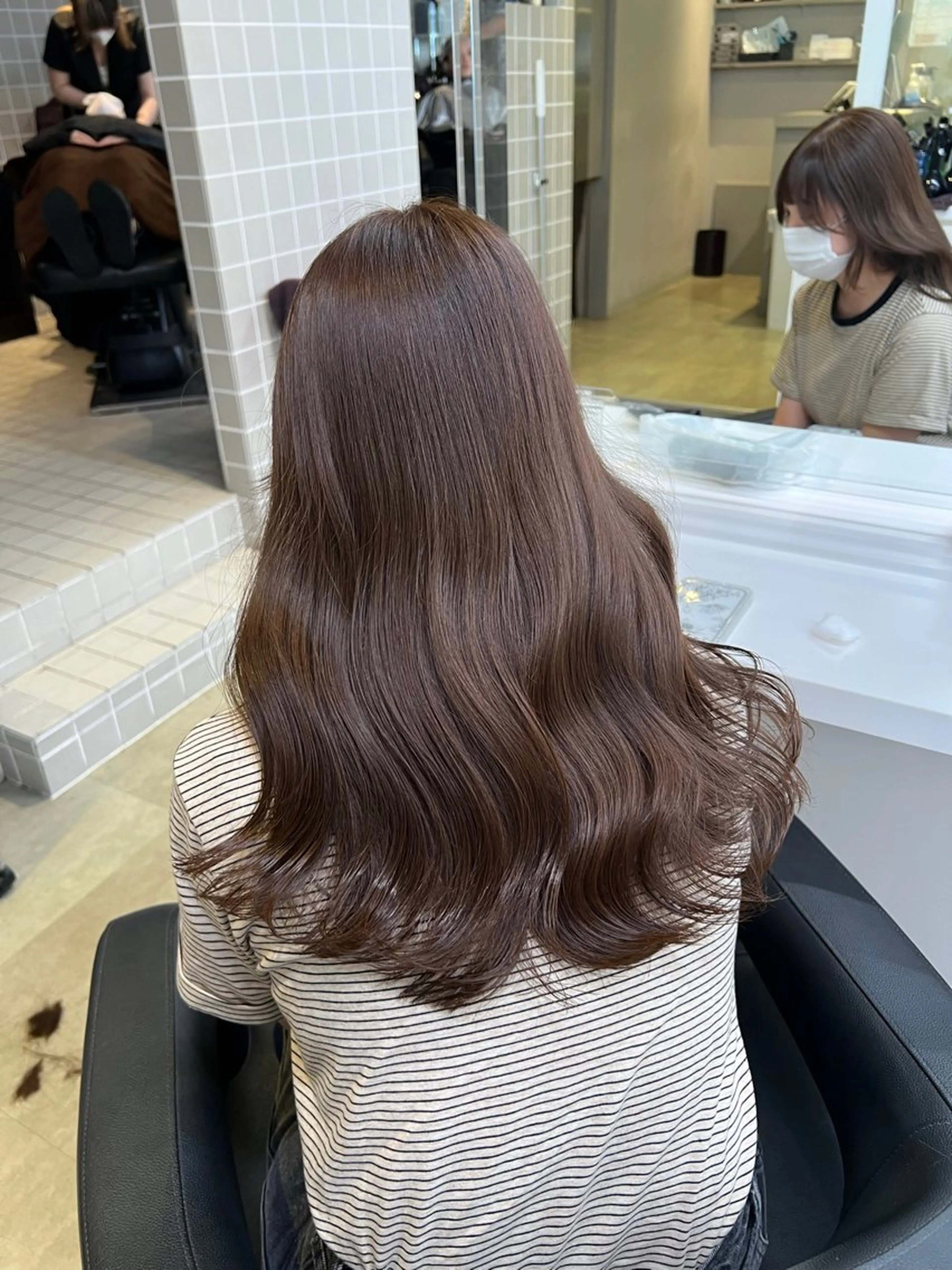 セミロング ヘアカラー トリートメント ヘッドスパ ヘアセット 💍レイヤーカット 艶髪💍亘紘輝のヘアスタイル