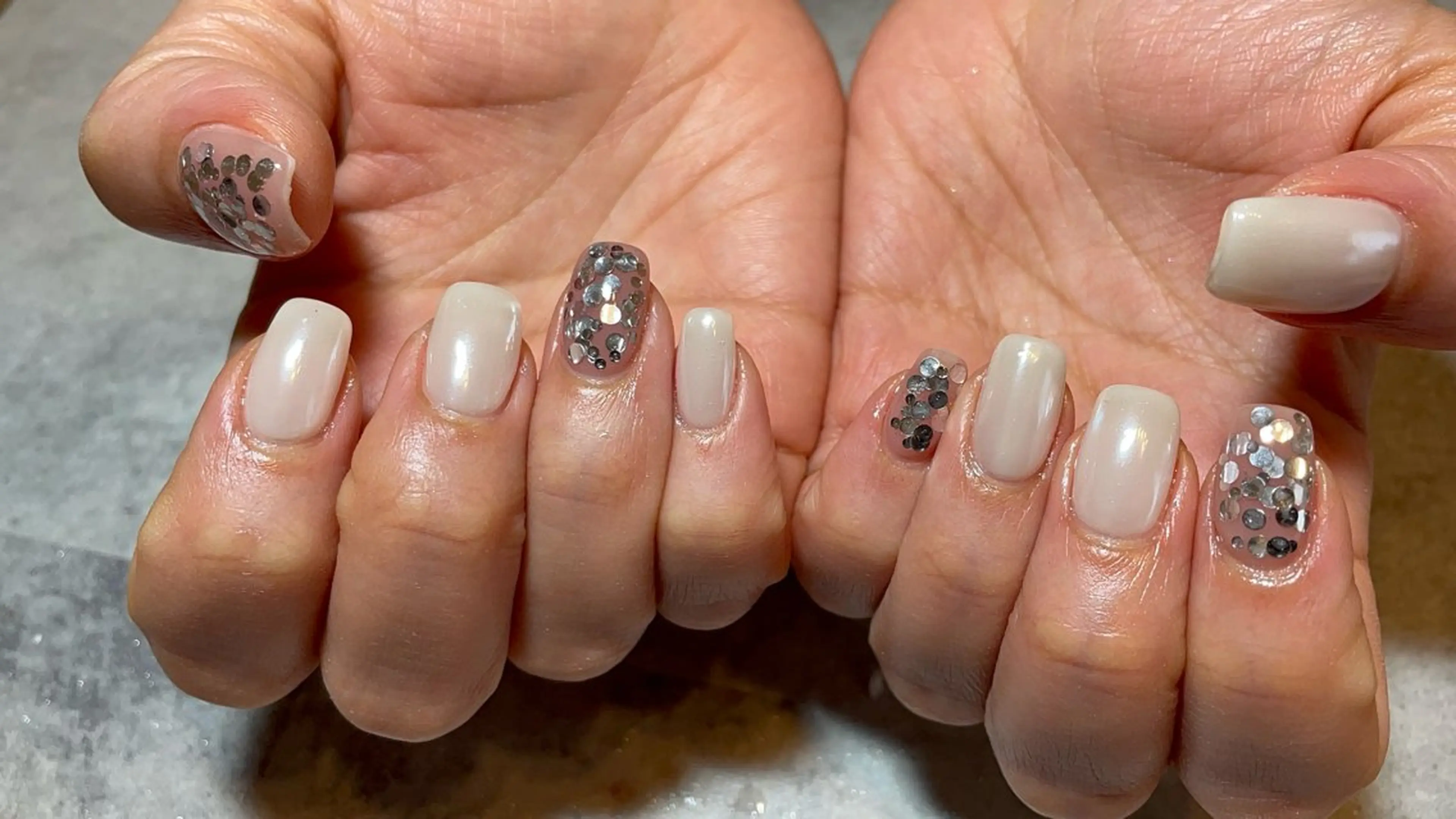 ネイル ハンドネイル nail salon ラピスラズリのネイルデザイン