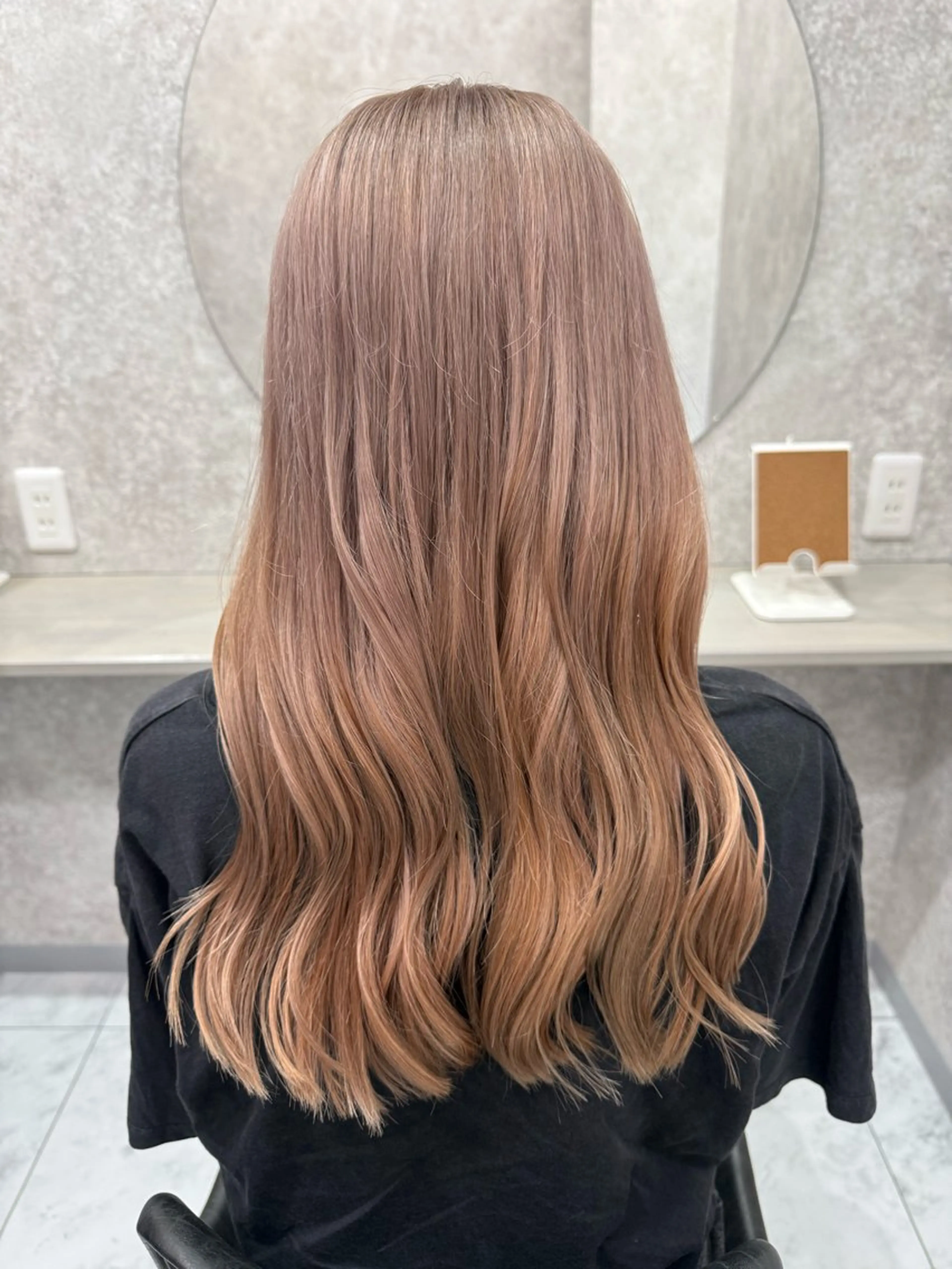 セミロング 🌺ハイトーン🌺 矢葺 なぎさ🌺🌺のヘアスタイル