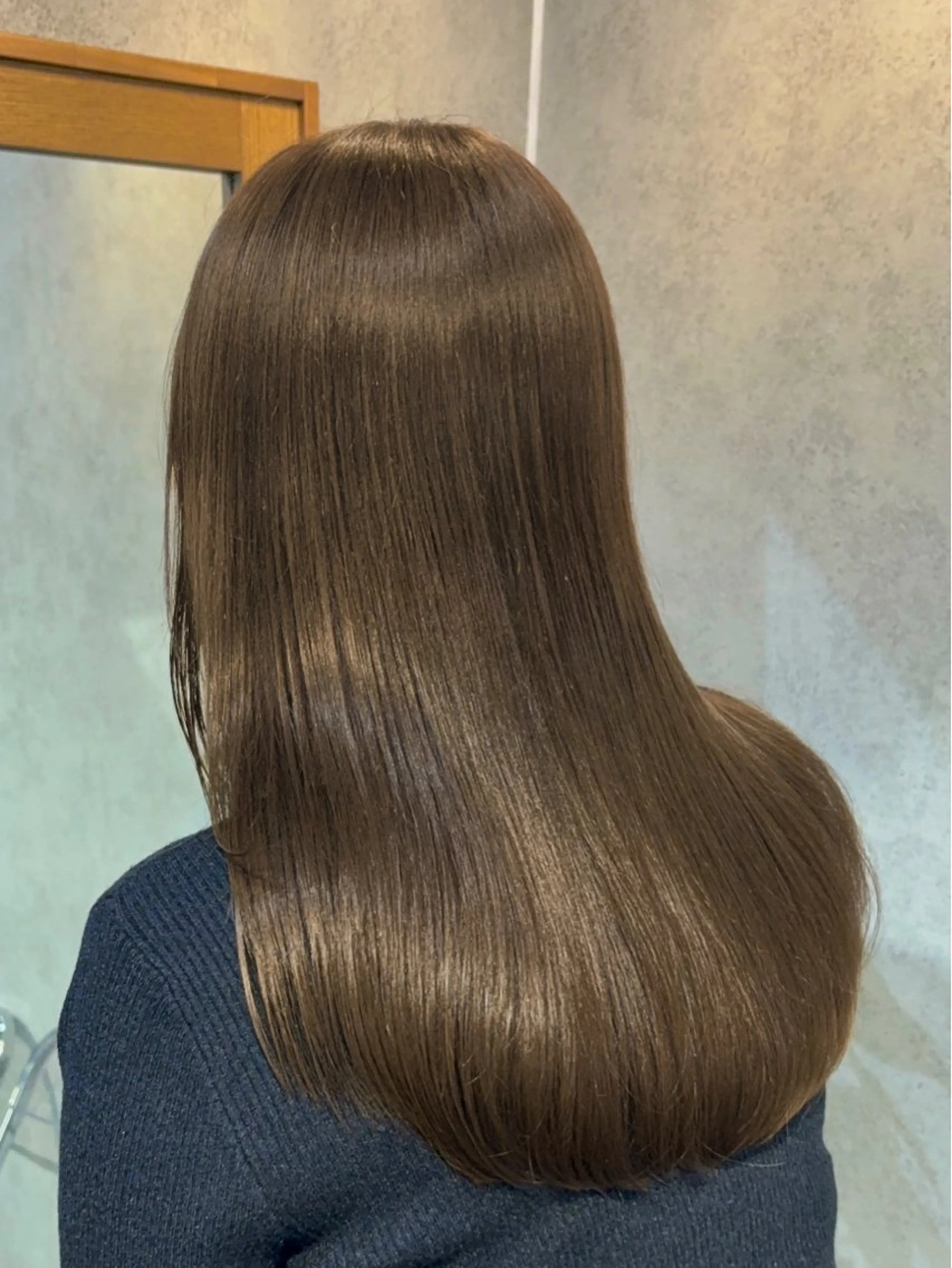 セミロング カラー トリートメント ヘッドスパ 透明ベージュカラー/ たっぷりレイヤーのヘアスタイル