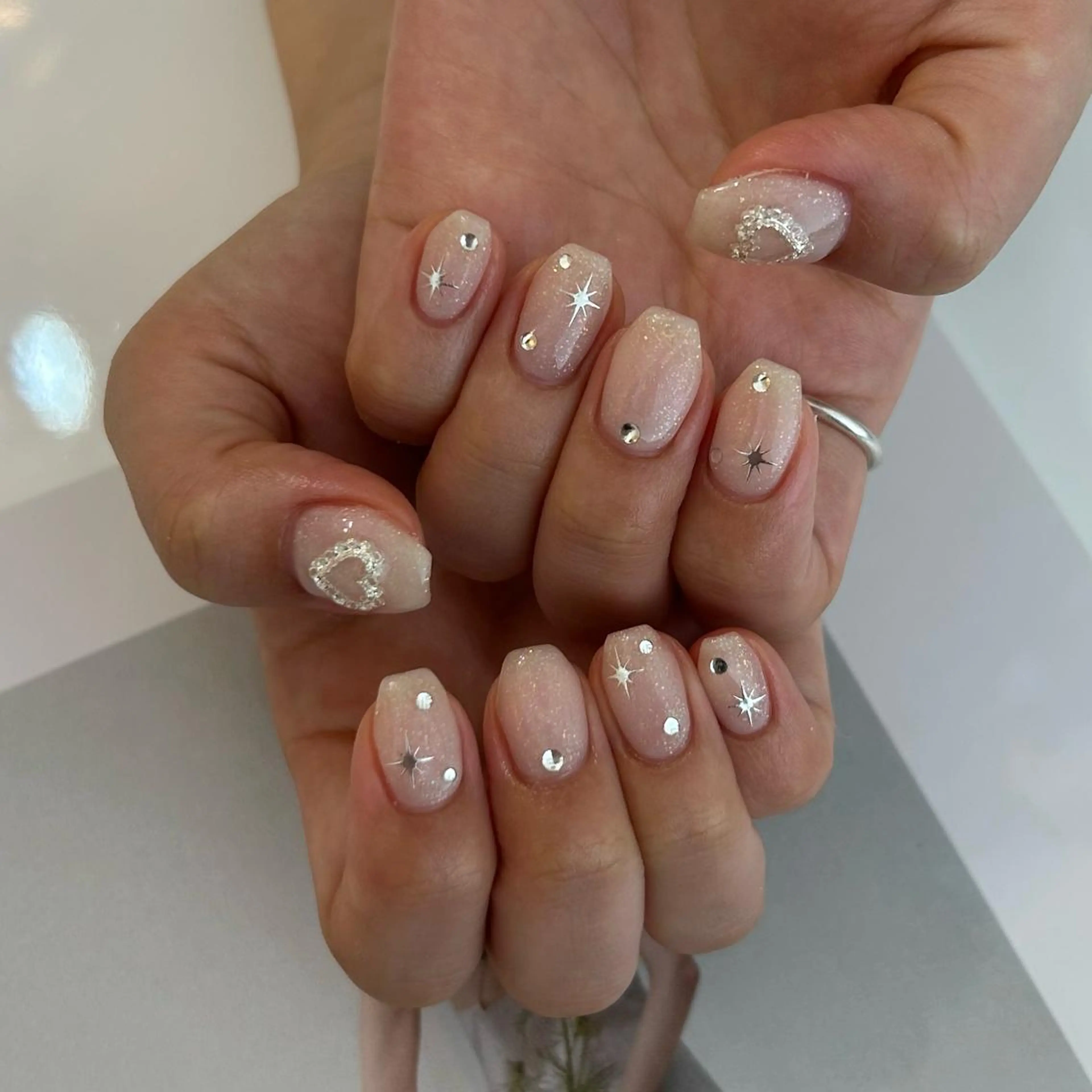 ネイル ハンドネイル ViViA momokaのネイルデザイン