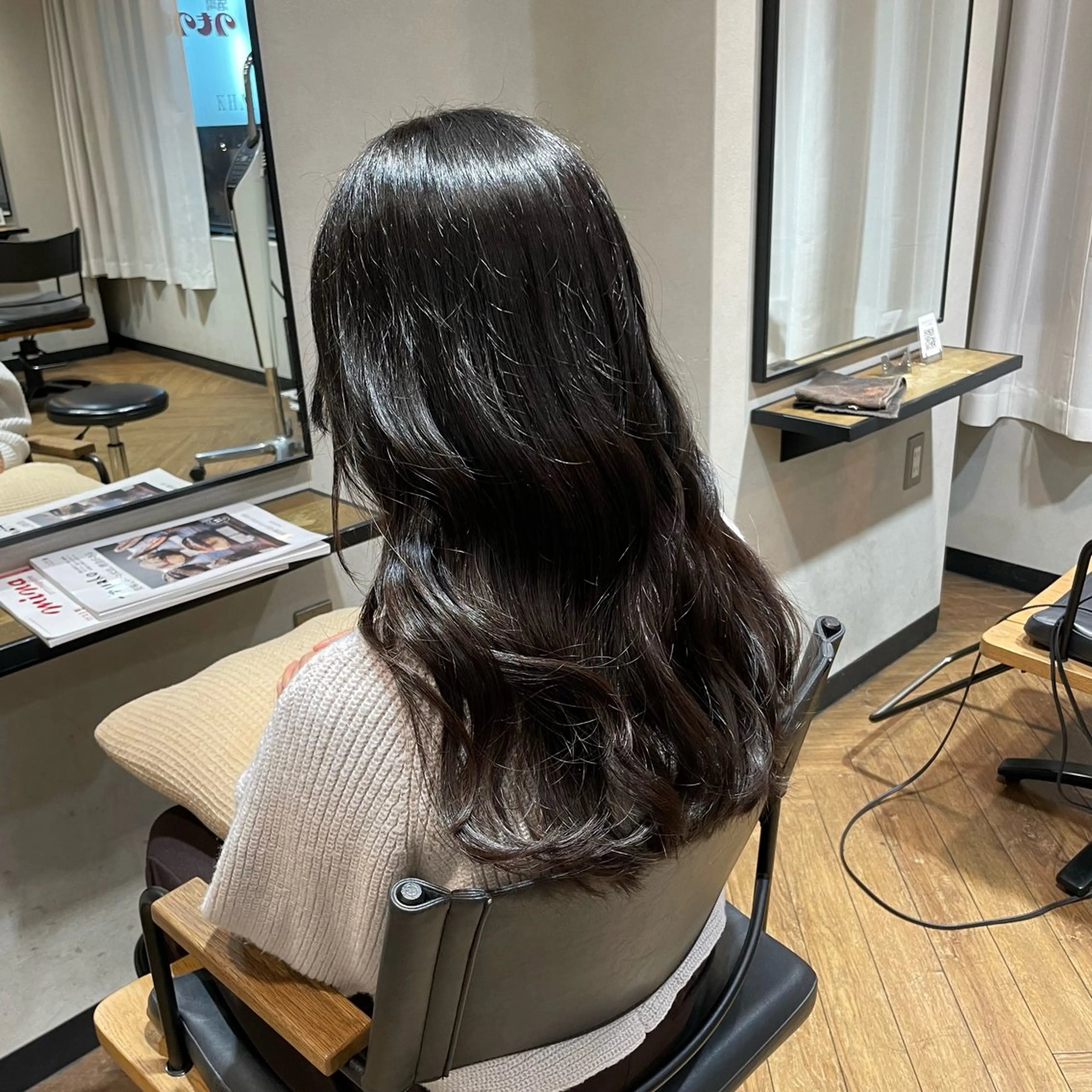 ロング ロング カット ヘアカラー トリートメント 檜谷 晴のヘアスタイル