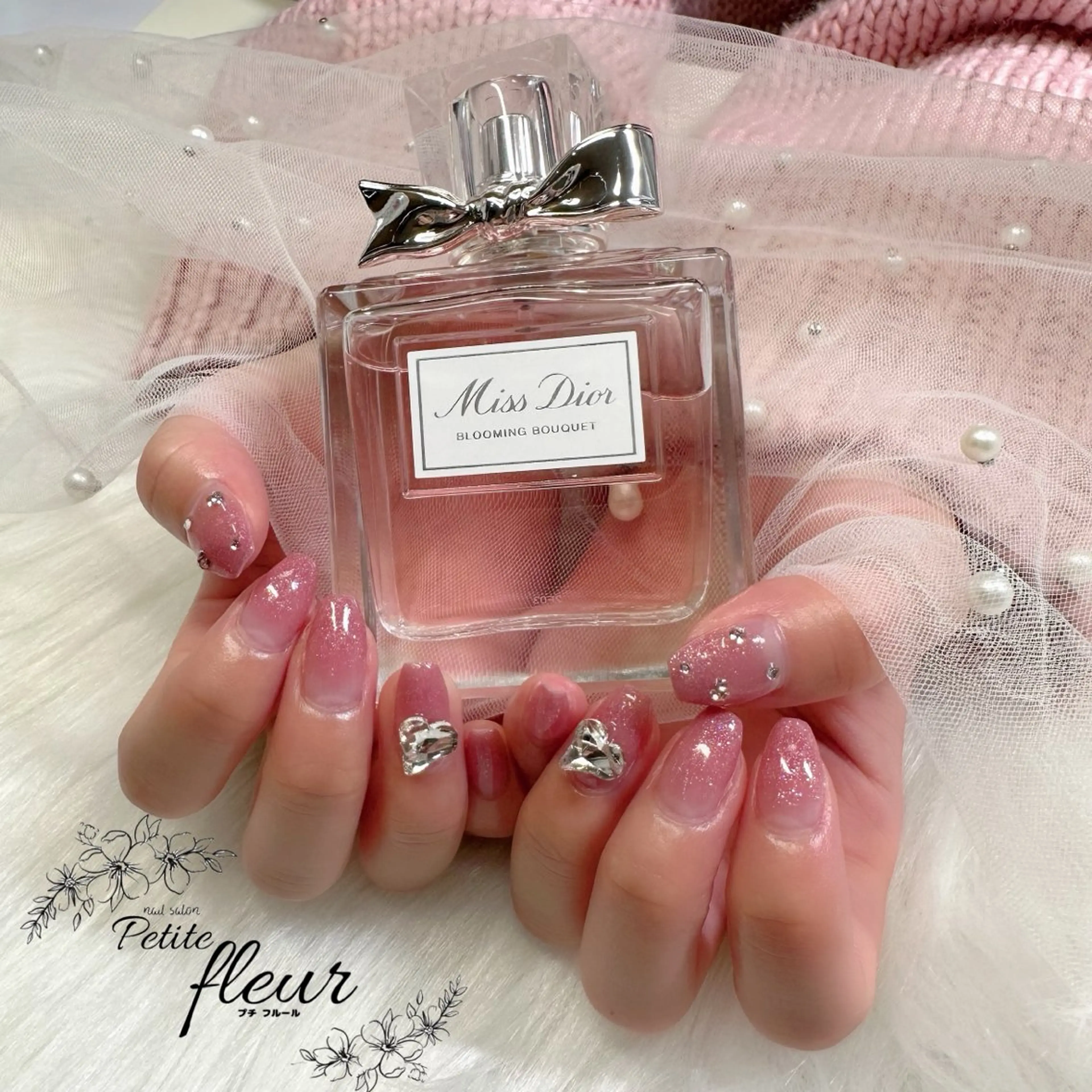 ネイル グラデーション ハート キラキラネイル ラメ(グリッター) ラメグラデーション ハンドネイル ❁⃘*。Petite fleur❁⃘*りさのネイルデザイン