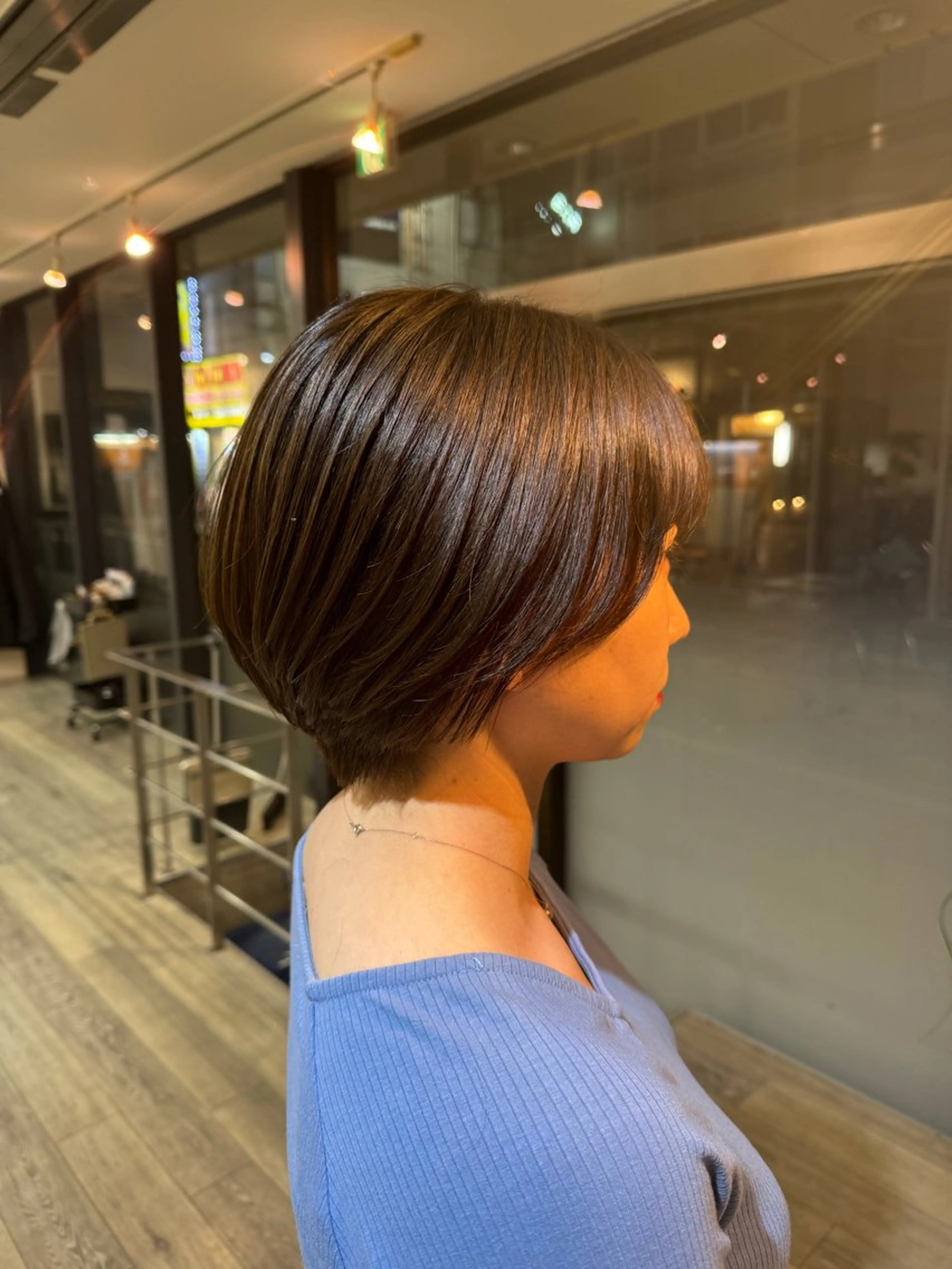 ショート カット ヘアカラー トリートメント 米元 春奈のヘアスタイル