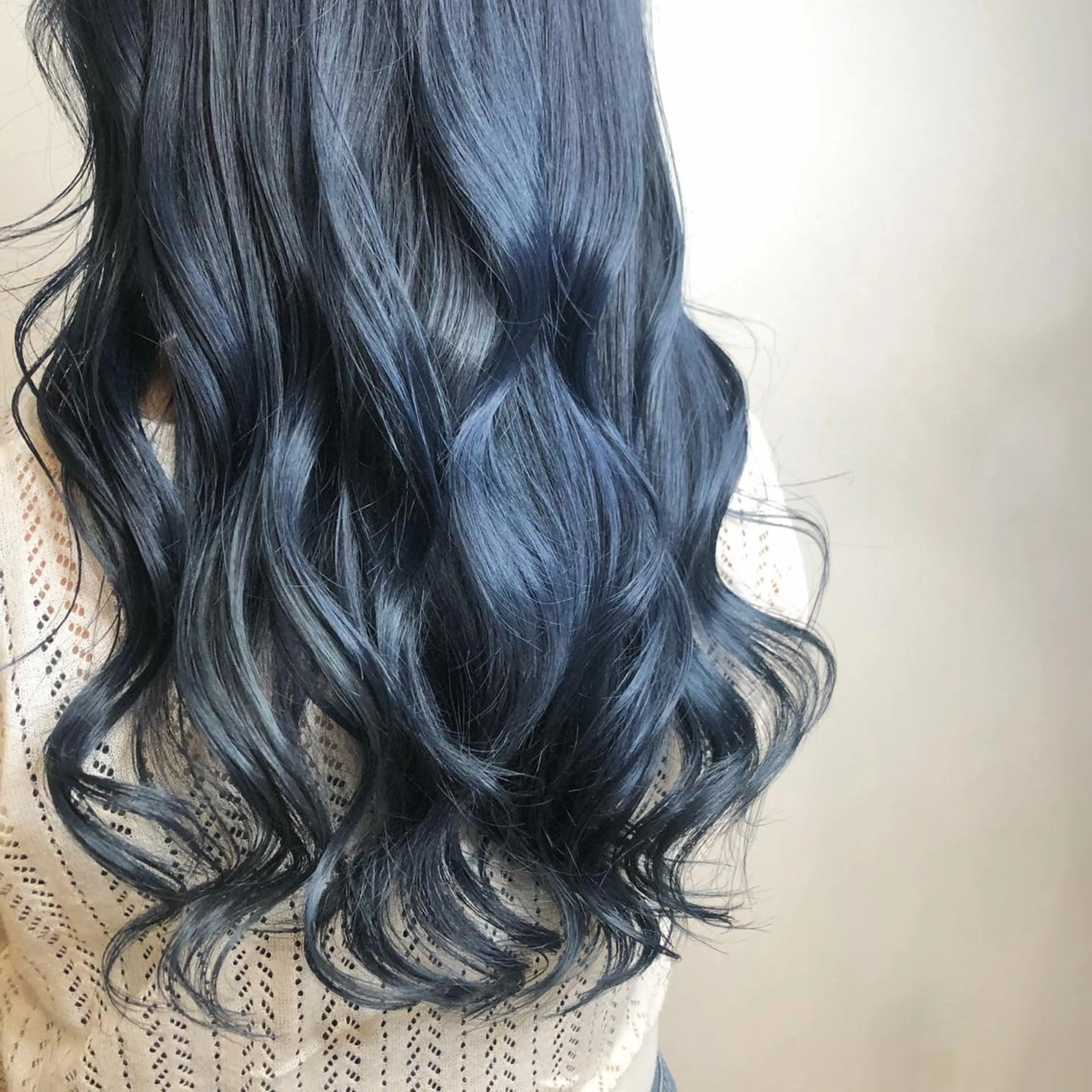 ロング カラー ヘアアレンジ マツエク・マツパ アイブロウ ブルーカラー オルチャンヘア Noah's　Ark所属・透明感カラー🫧ヘア セット🫧松本菜月の眉毛・アイブロウイメージ