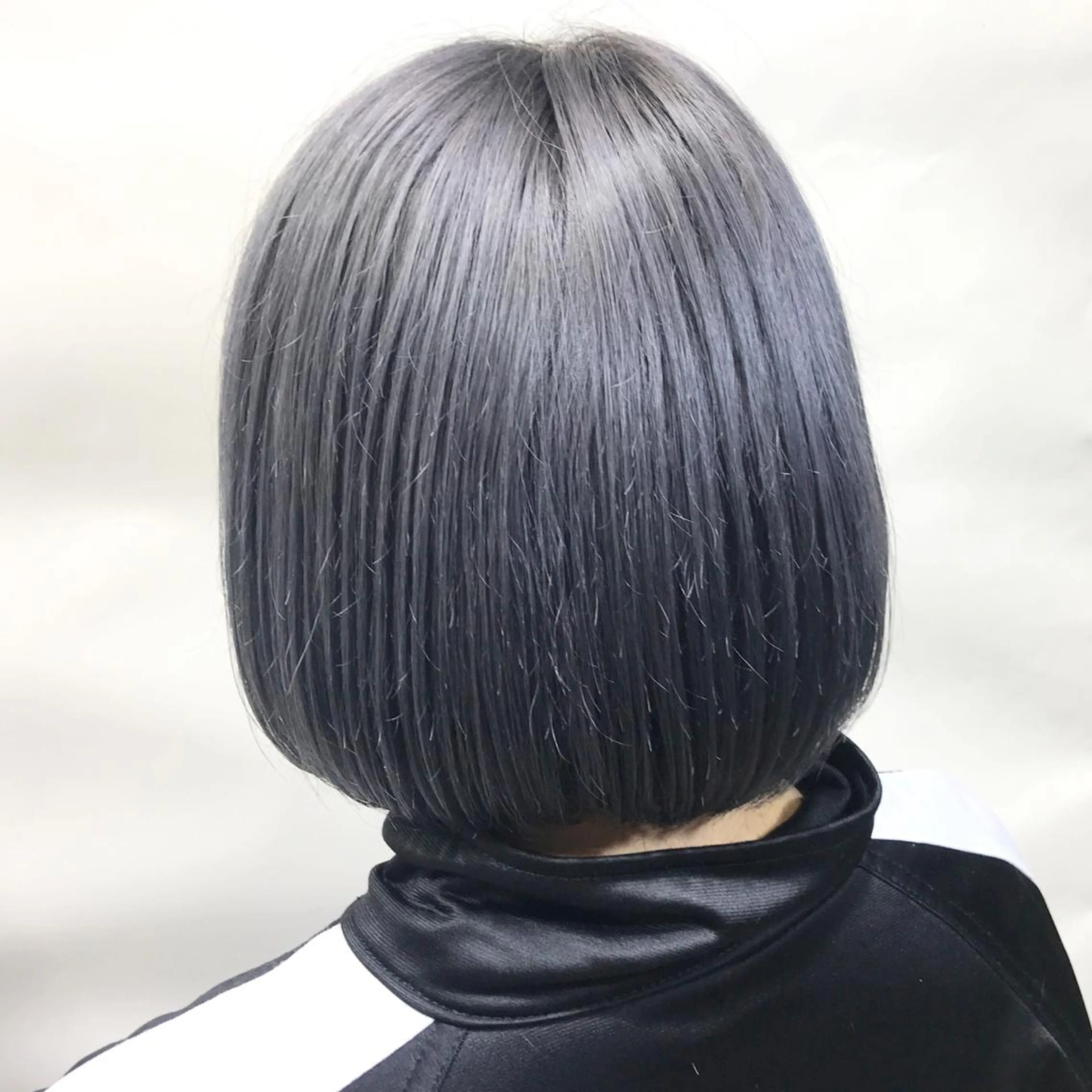 ショート カラー パープルカラー シルバー 💎✨️NoVal by siestaのヘアスタイル