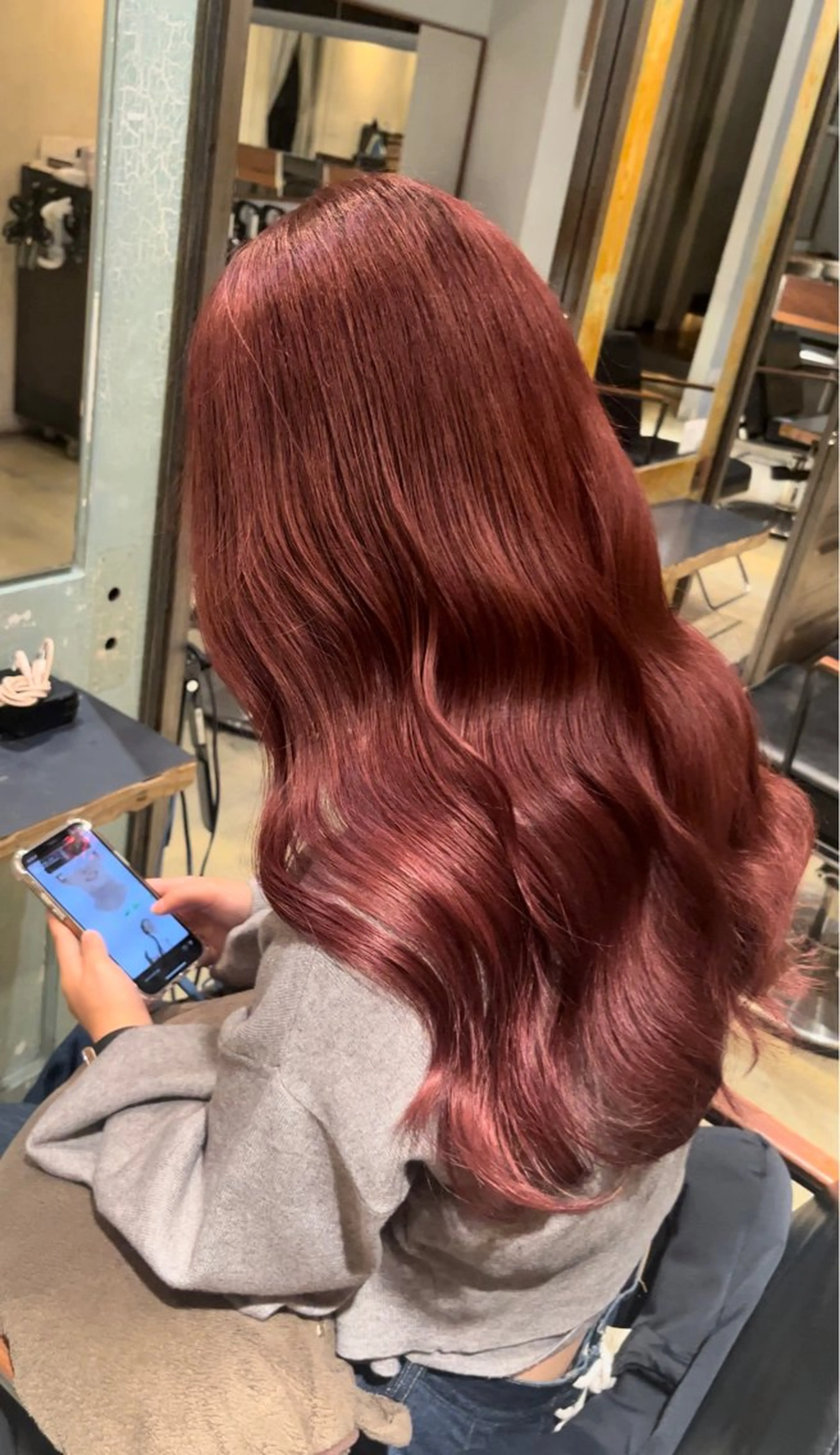 ロング 愛瑠奈 erunaのヘアスタイル