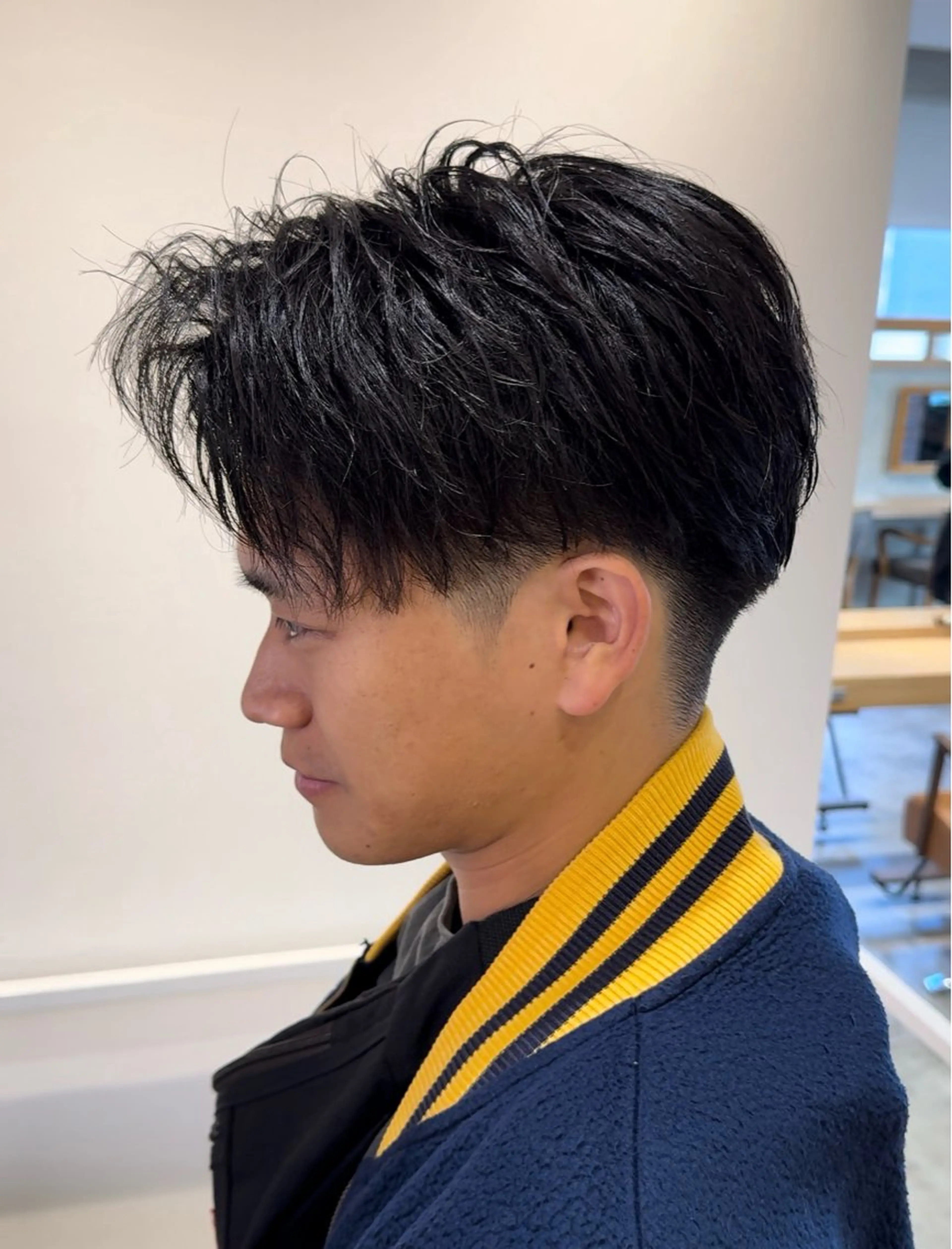 メンズ センターパート メンズ韓国風 刈り上げ vivid所属・麻生誠 メンズ特化❤️‍🔥のヘアスタイル