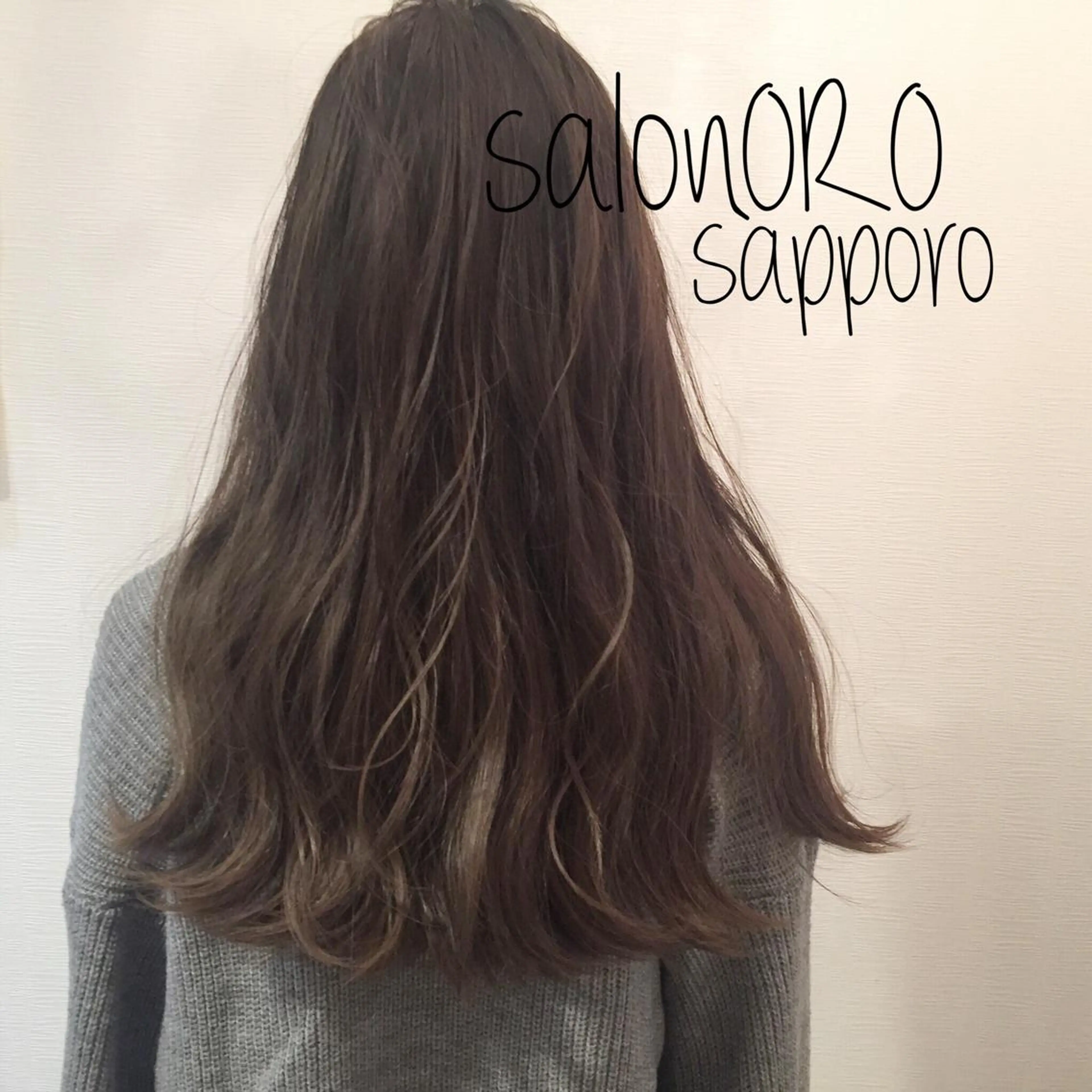 ロング カラー ベージュカラー ブリーチ グラデーションカラー グレージュ オリーブグレージュ toiro by lien hair atelier所属・池田 真由美のヘアスタイル
