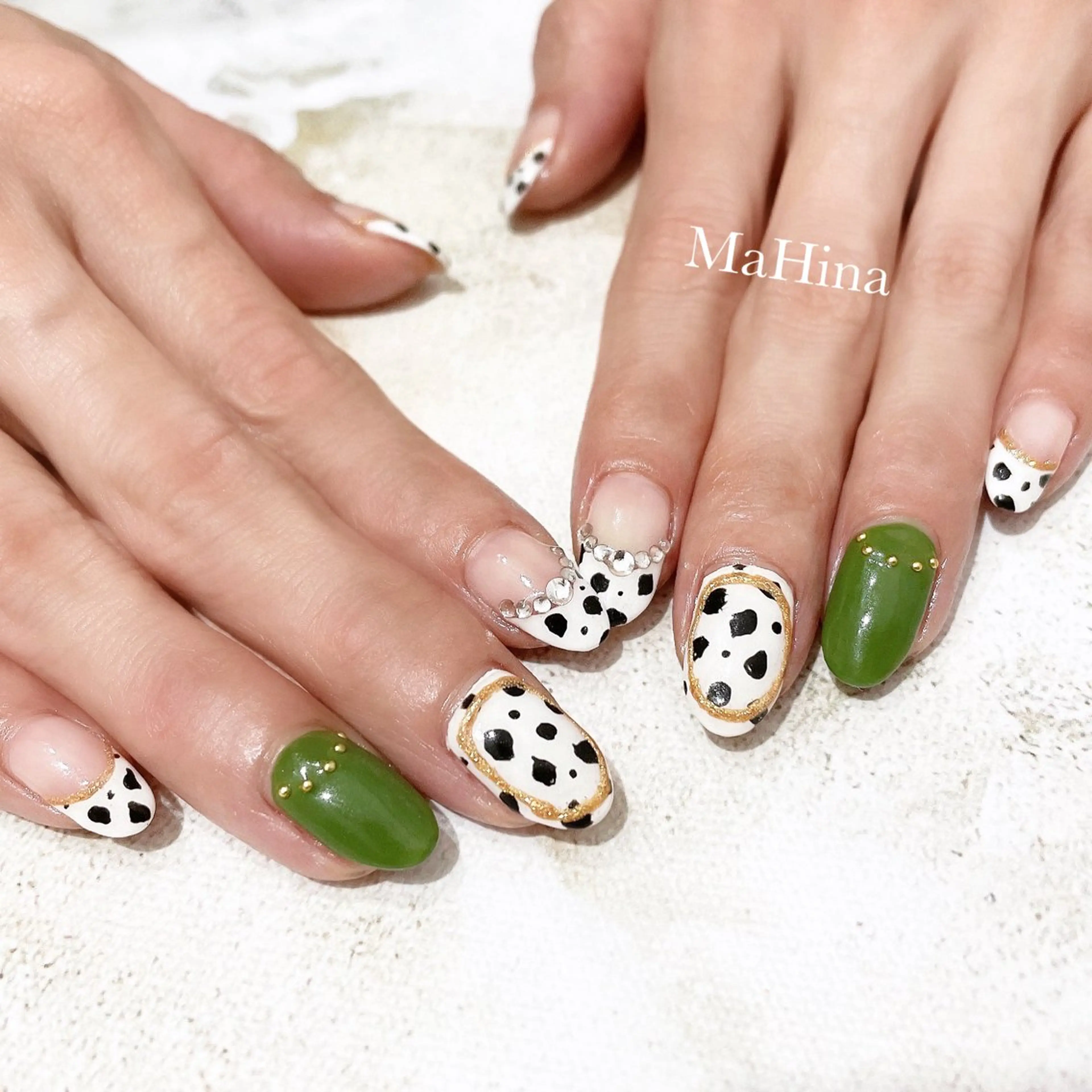 ネイル アニマル柄 ハンドネイル Healing Salon...MaHina(マヒナ)所属・MaHina🌙 salonのネイルデザイン