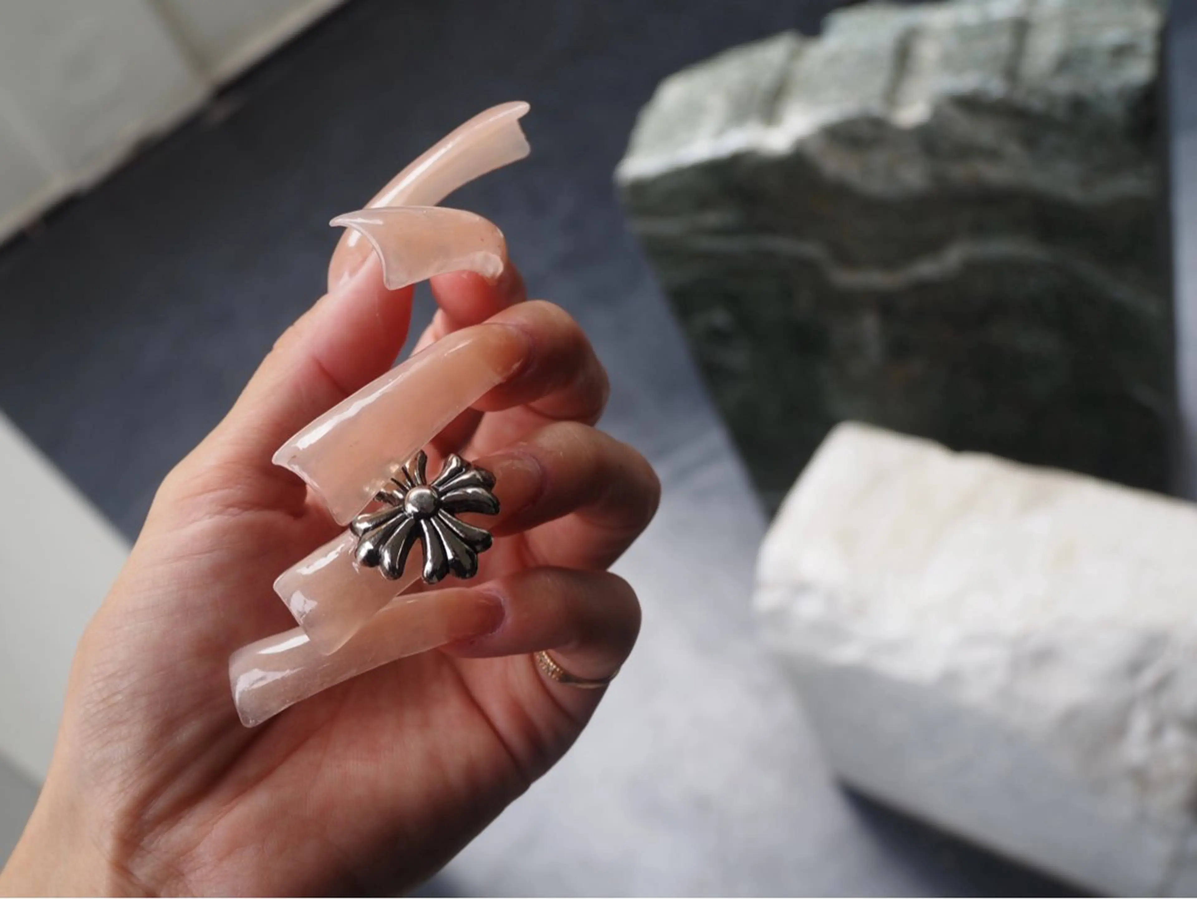 ネイル ONIKA Nail 青山通り店所属・ONIKA Nail 表参道A4🦋2分のネイルデザイン