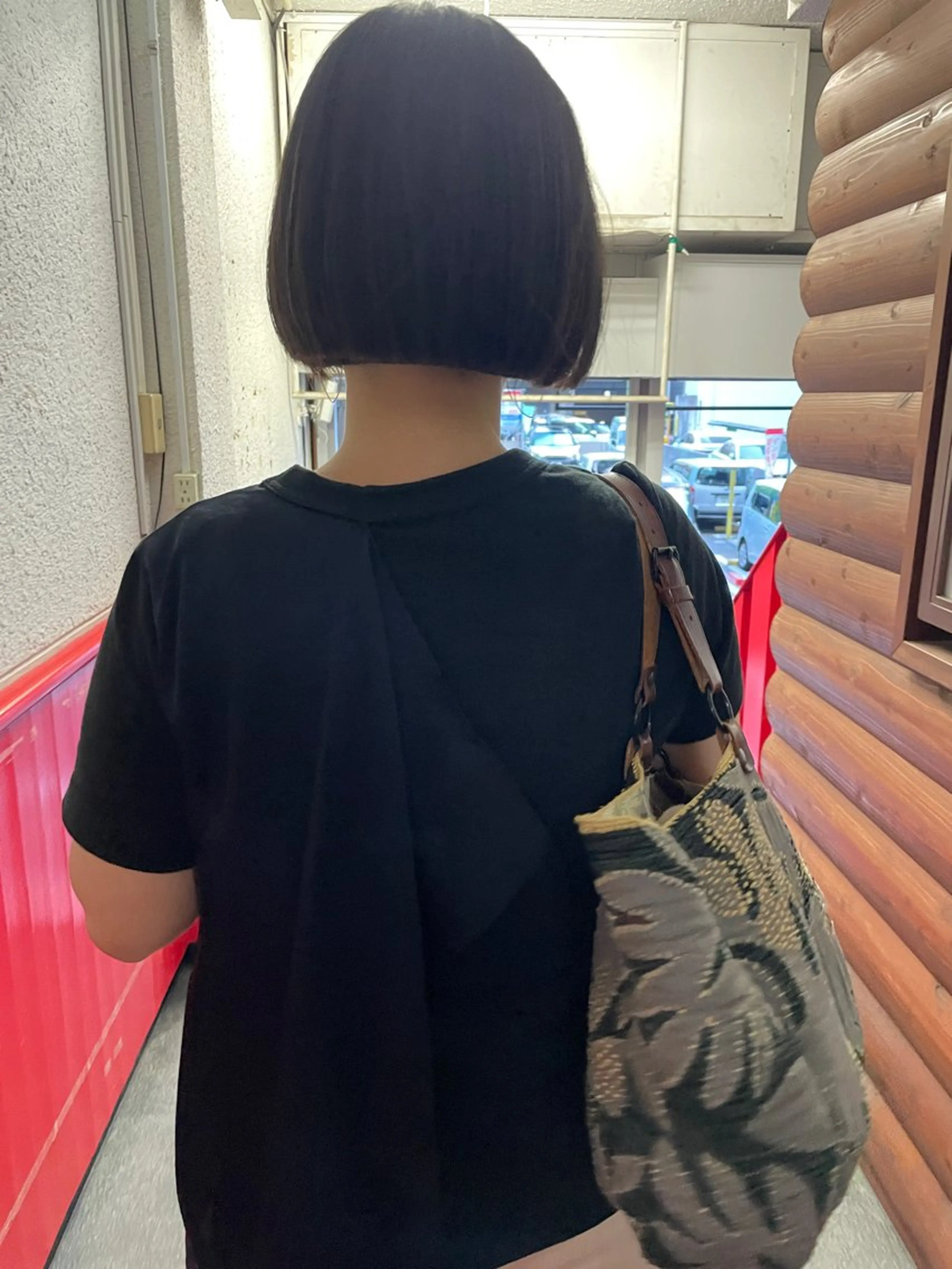 ショート ボブ カット さの あやねのヘアスタイル
