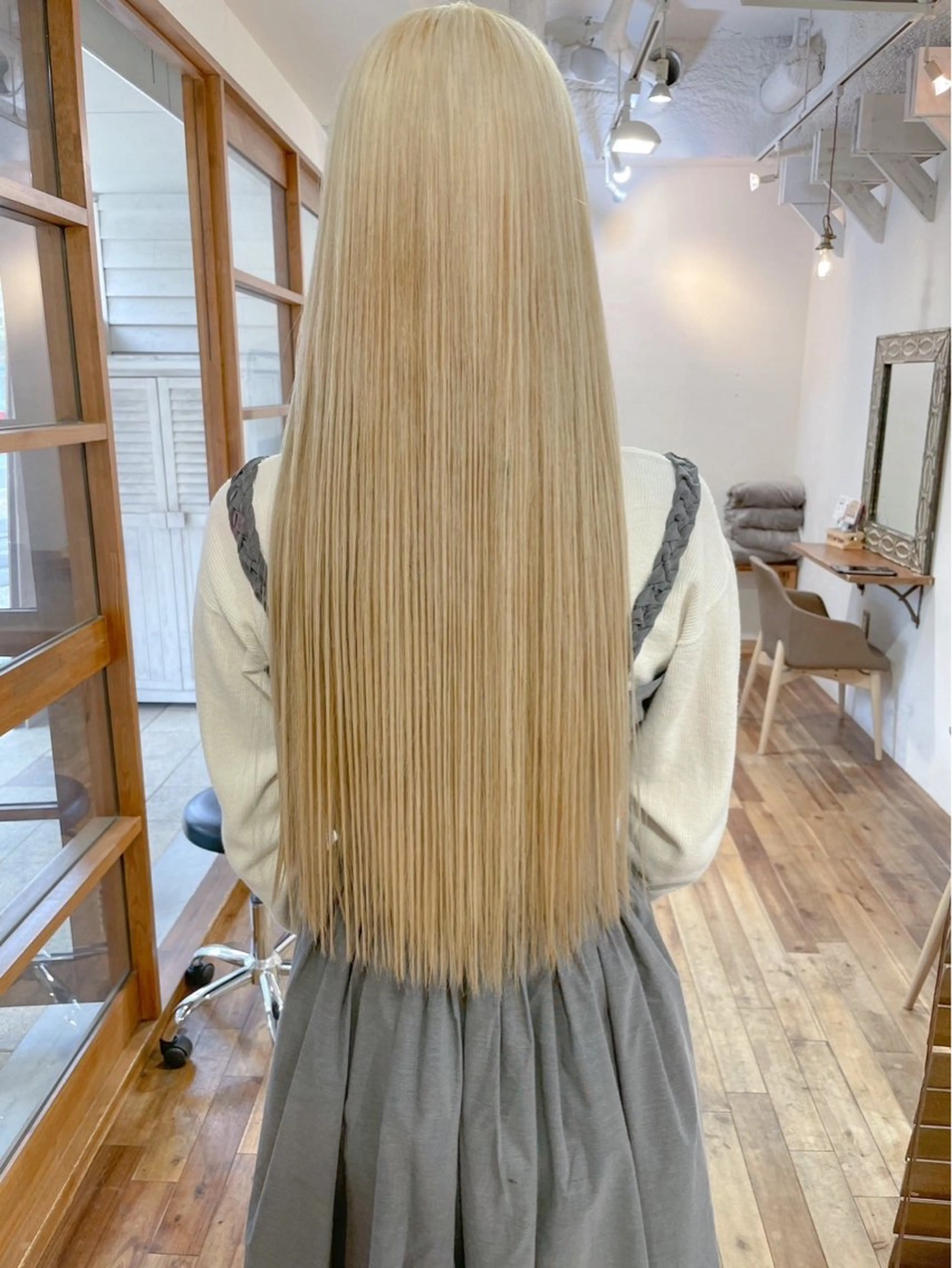 ロング カラー トリートメント yohaku所属・ハイトーン美容師🫧 神崎 源のヘアスタイル
