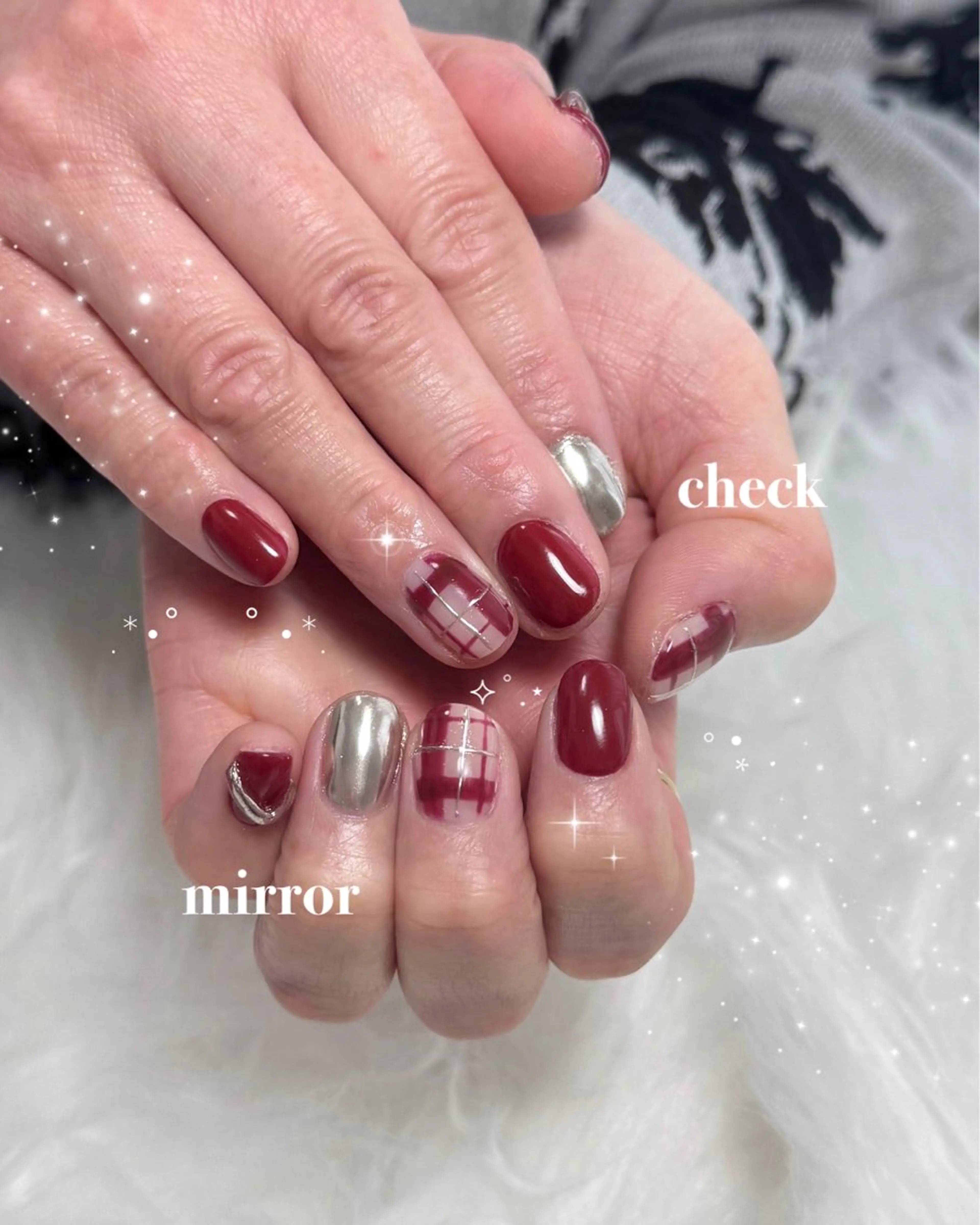 ネイル ミラーネイル ハンドネイル nail salon CAREY 🎀のネイルデザイン