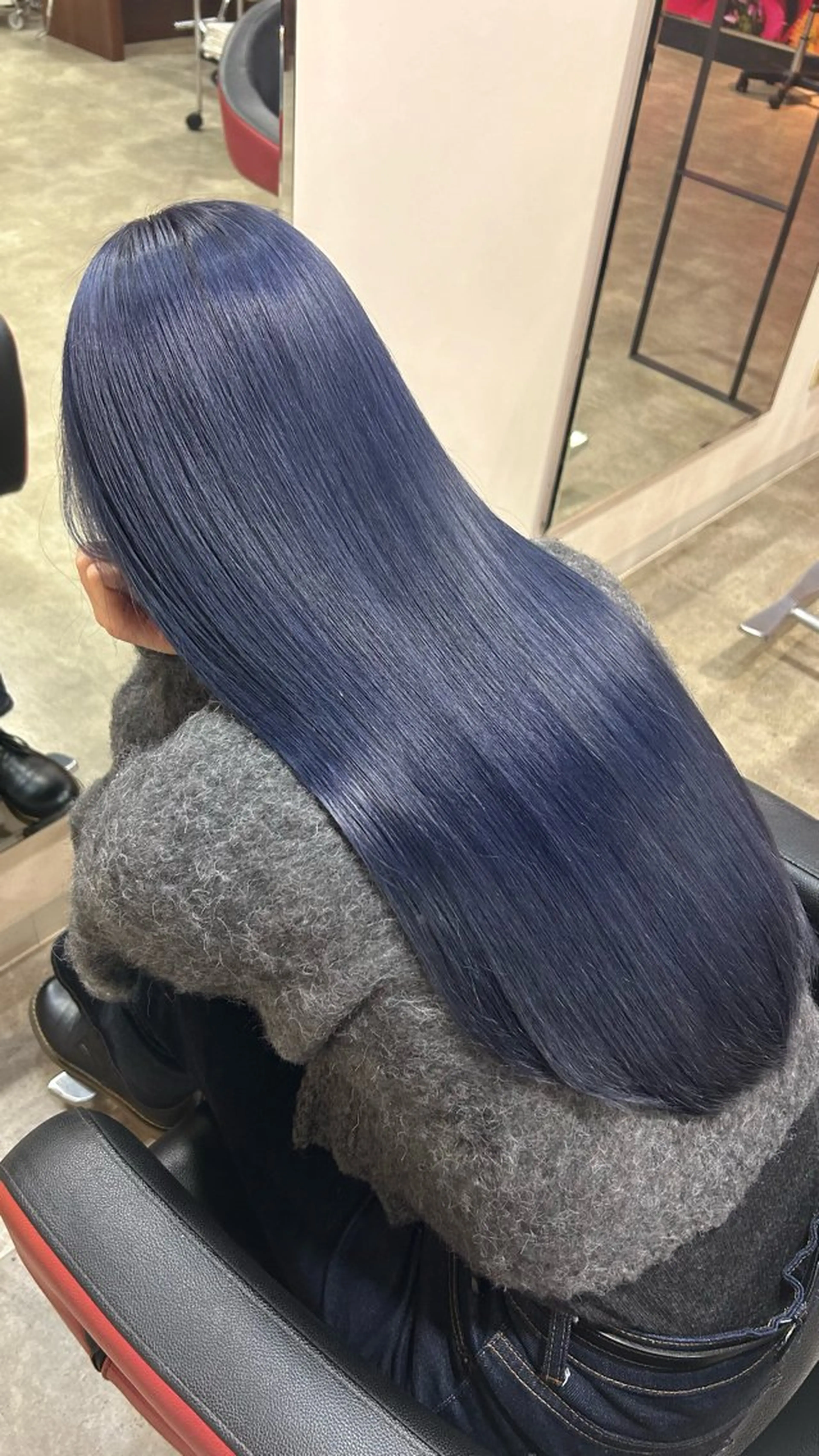 ロング ヘアカラー Hanna by W_SALONのヘアスタイル