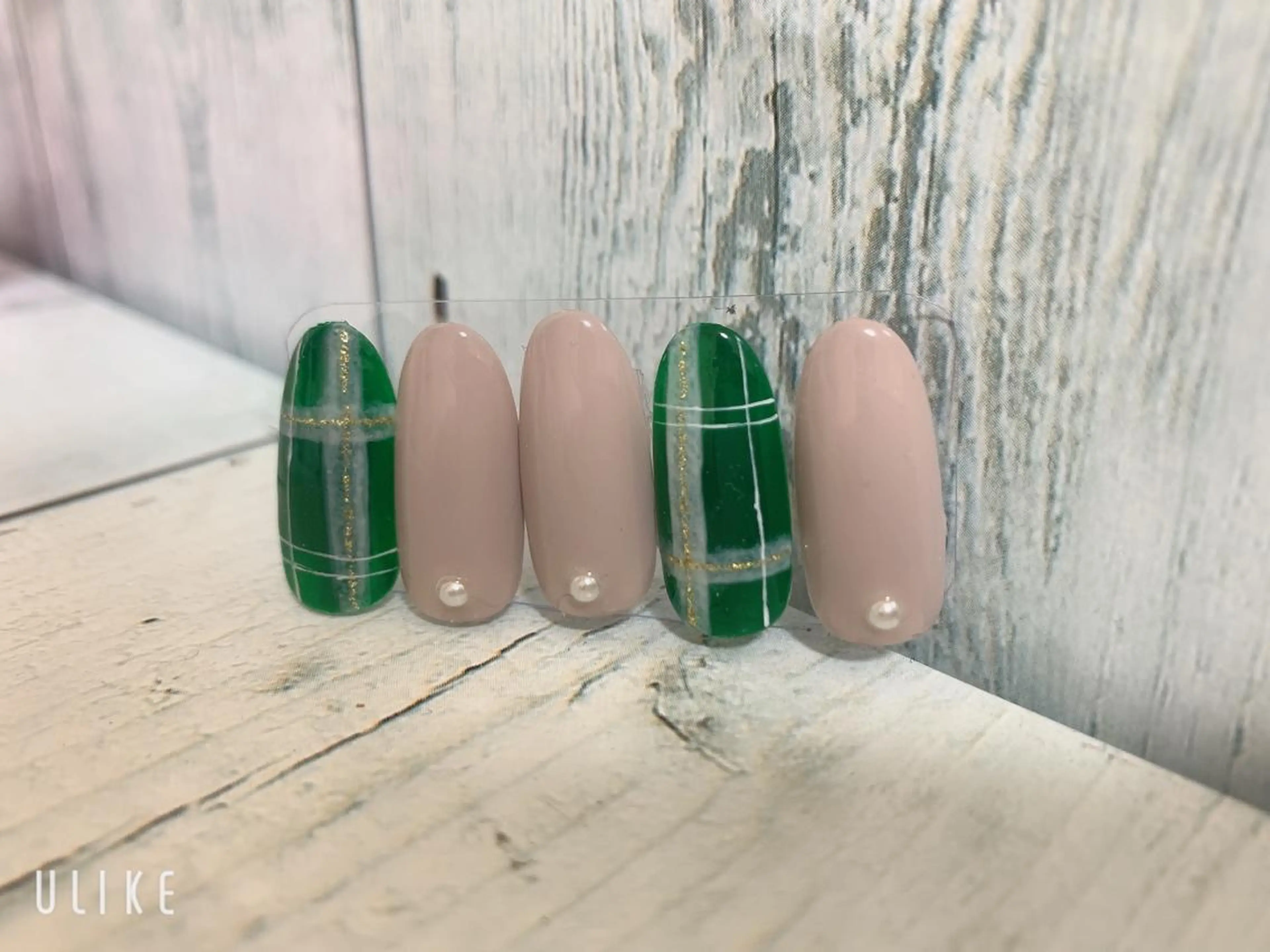 ネイル アートネイル フットネイル ジェルネイル キラキラネイル ニュアンスネイル nail happiness.のネイルデザイン